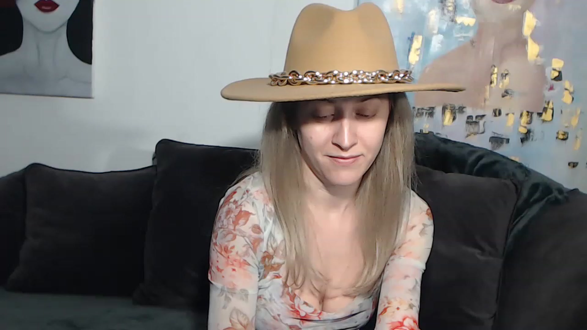 Gallery image thumbnail from RrrBecca's myfreecams stream on, 02/09/2023, 14:36 image 9 of 20