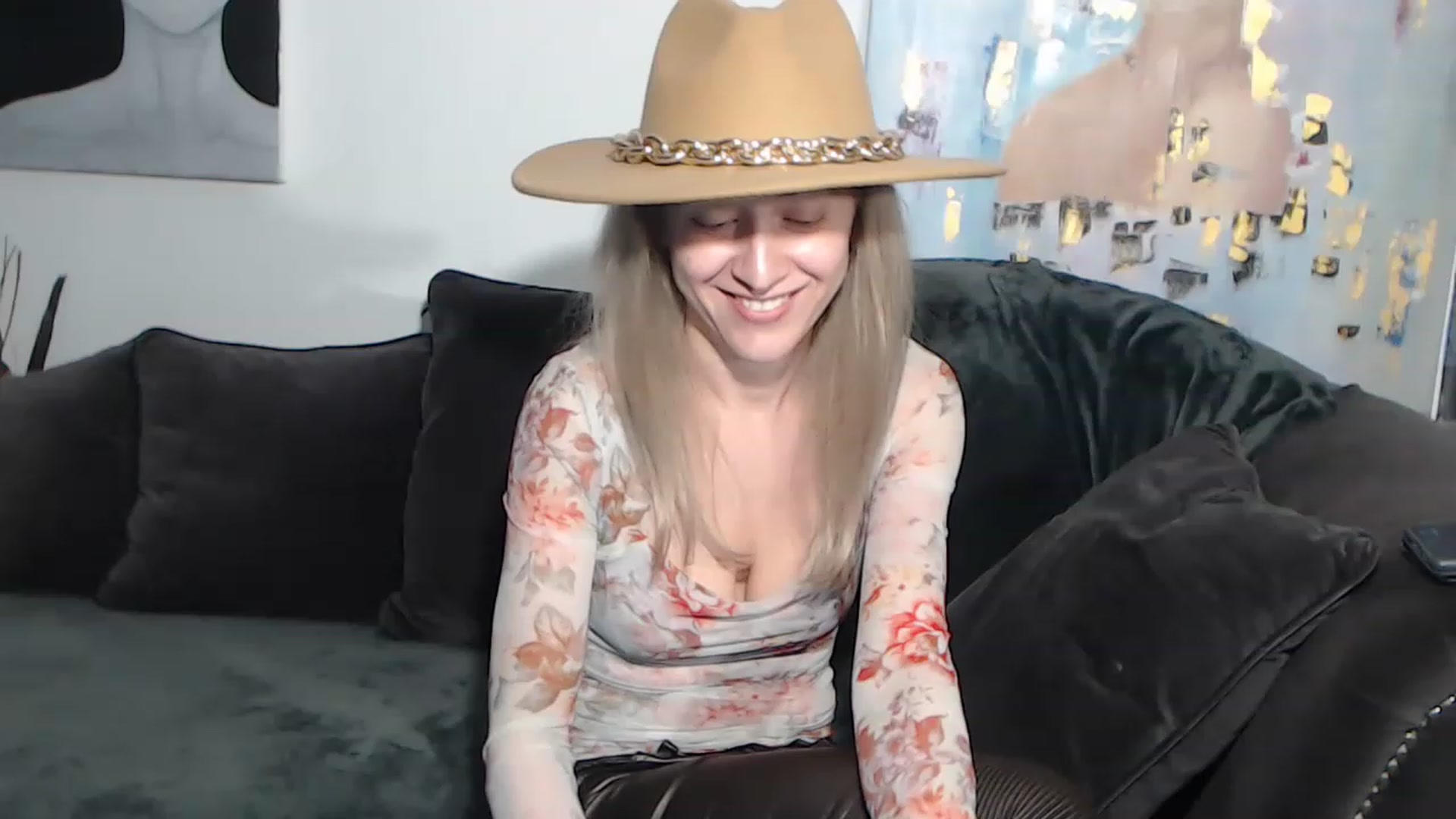 Gallery image thumbnail from RrrBecca's myfreecams stream on, 02/09/2023, 16:04 image 19 of 20