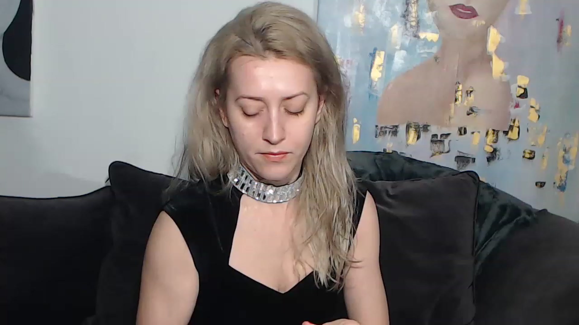 Gallery image thumbnail from RrrBecca's myfreecams stream on, 02/14/2023, 12:29 image 6 of 20