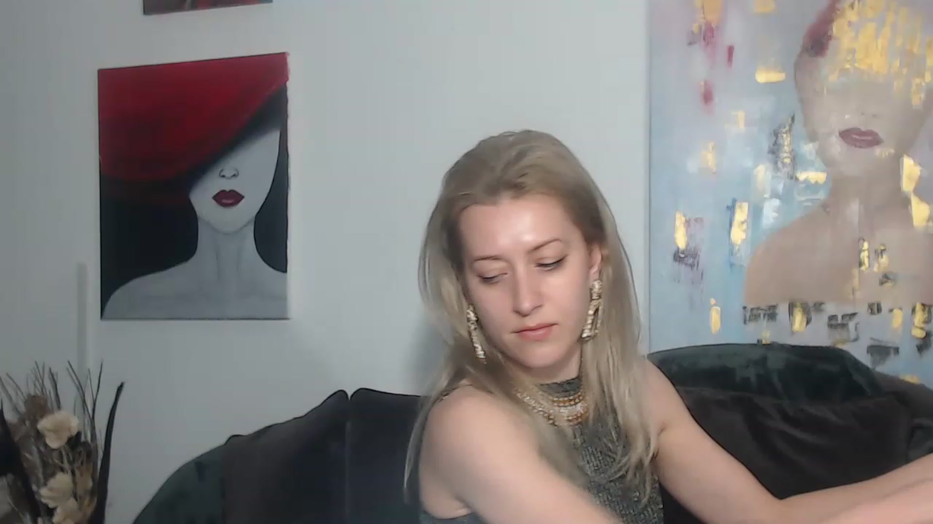 Gallery image thumbnail from RrrBecca's myfreecams stream on, 02/23/2023, 13:50 image 18 of 20