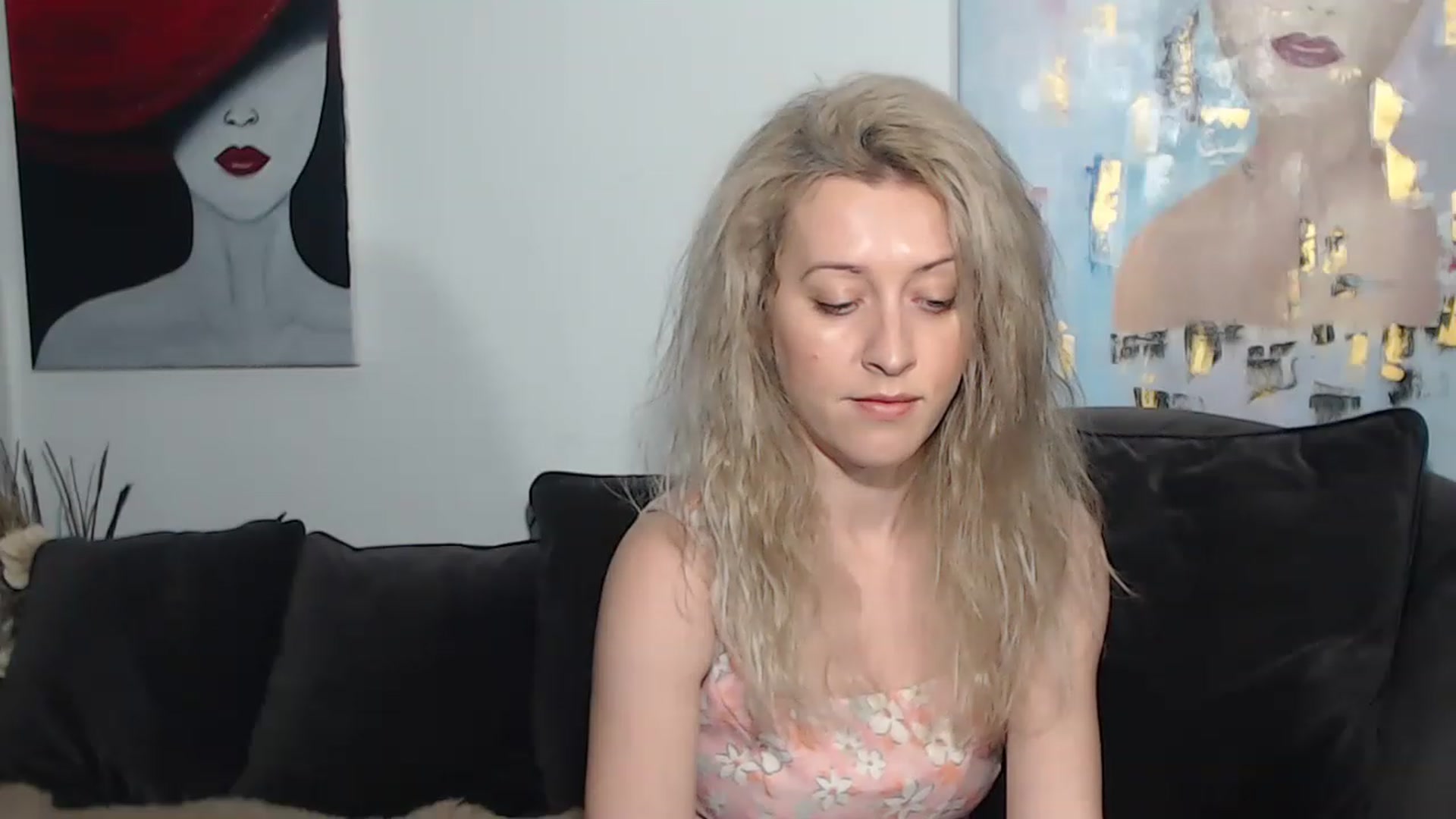 Gallery image thumbnail from RrrBecca's myfreecams stream on, 03/03/2023, 15:21 image 9 of 20