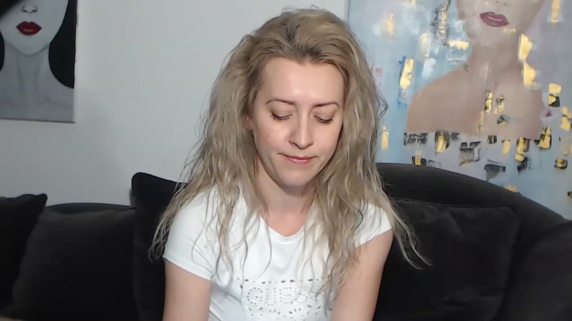 Gallery image thumbnail from RrrBecca's myfreecams stream on, 03/07/2023, 15:38 image 12 of 20