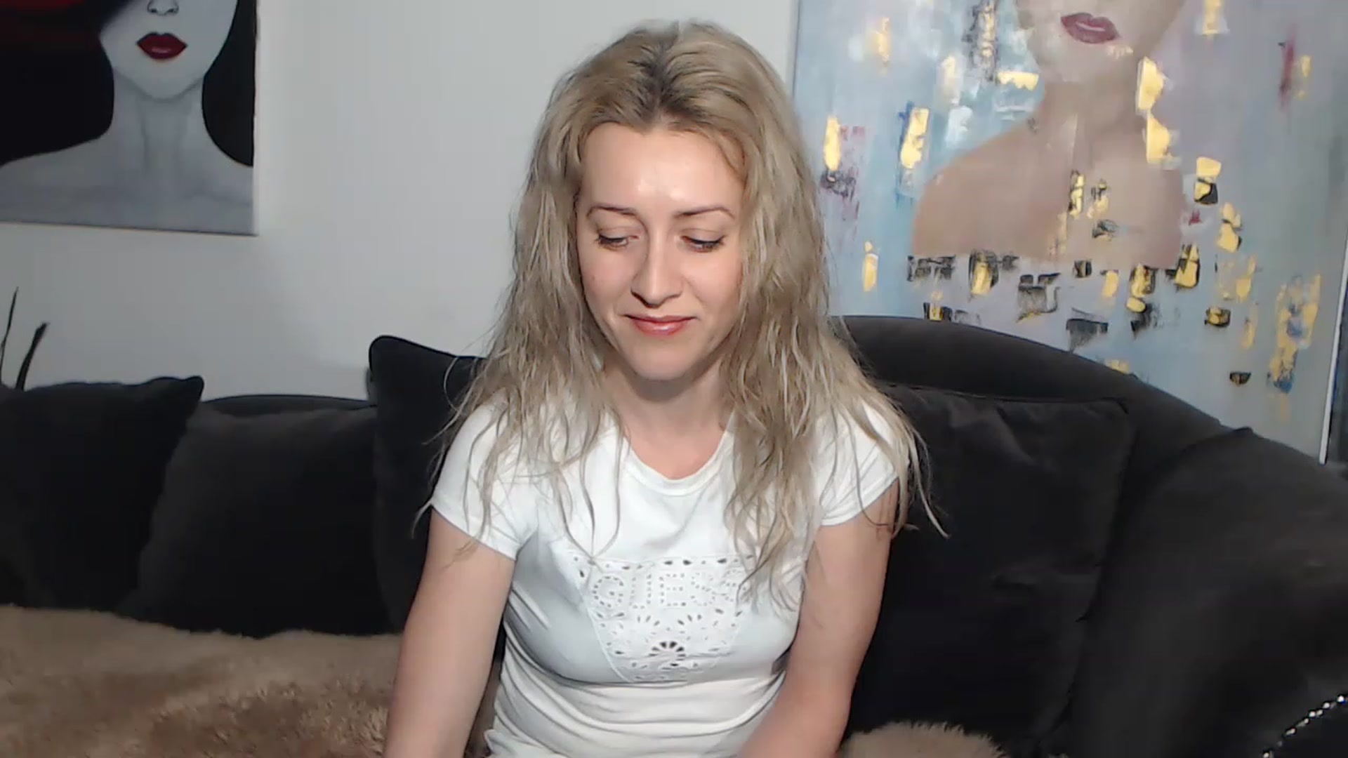Gallery image thumbnail from RrrBecca's myfreecams stream on, 03/07/2023, 15:38 image 2 of 20