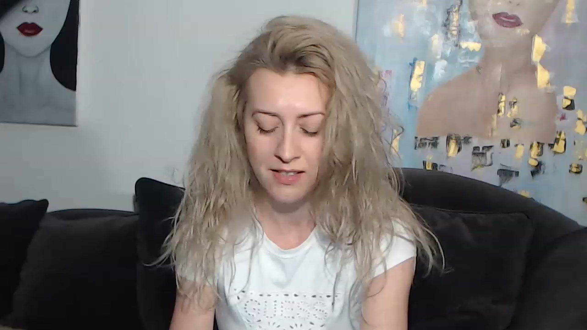 Gallery image thumbnail from RrrBecca's myfreecams stream on, 03/07/2023, 15:38 image 15 of 20