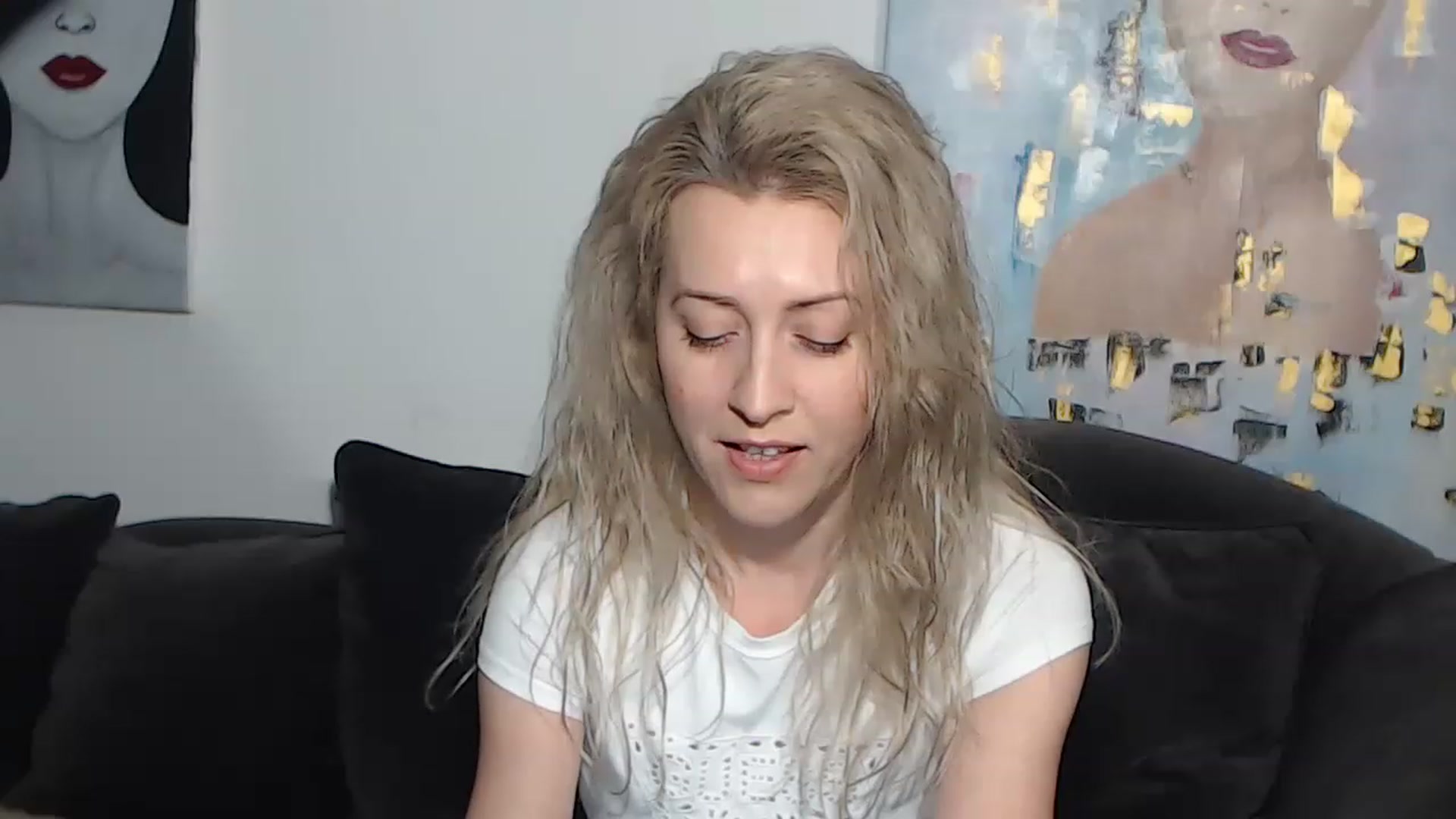 Gallery image thumbnail from RrrBecca's myfreecams stream on, 03/07/2023, 15:38 image 8 of 20