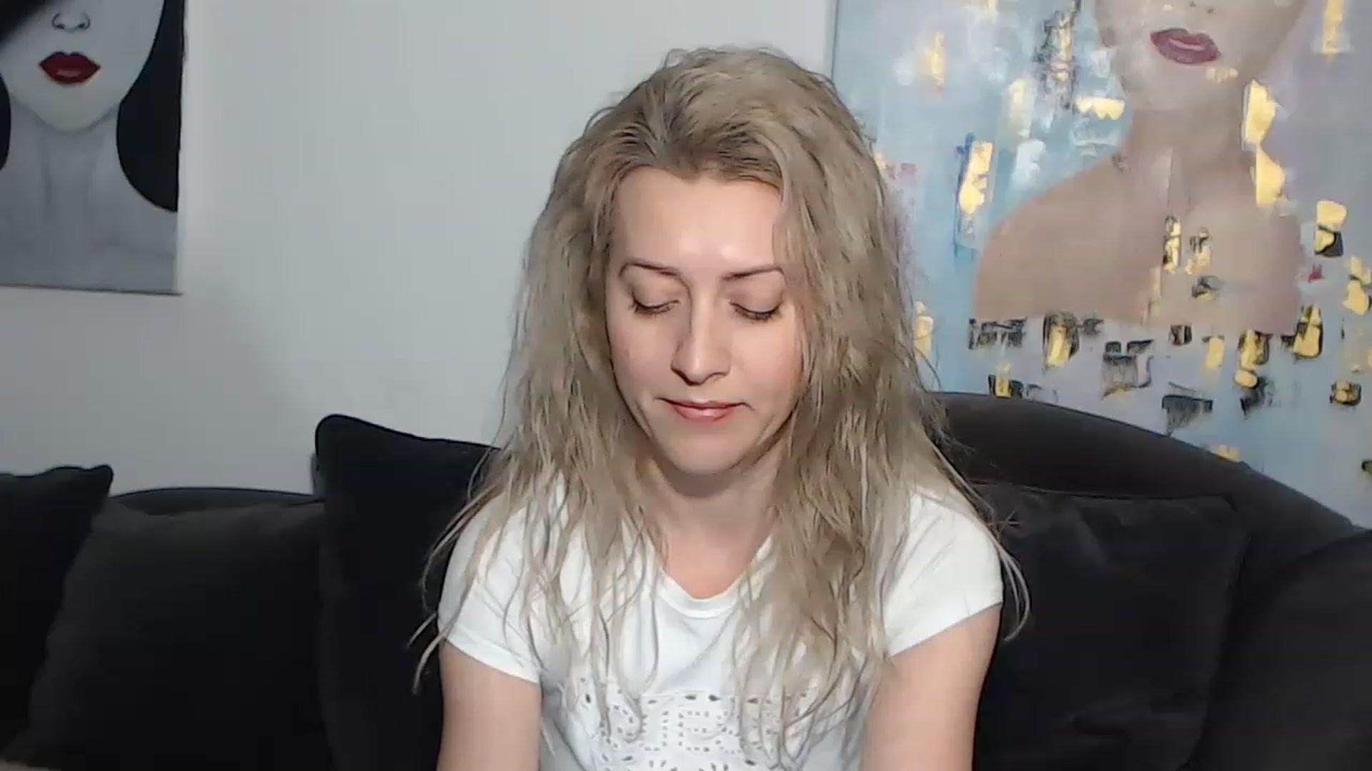 Gallery image thumbnail from RrrBecca's myfreecams stream on, 03/07/2023, 15:38 image 9 of 20