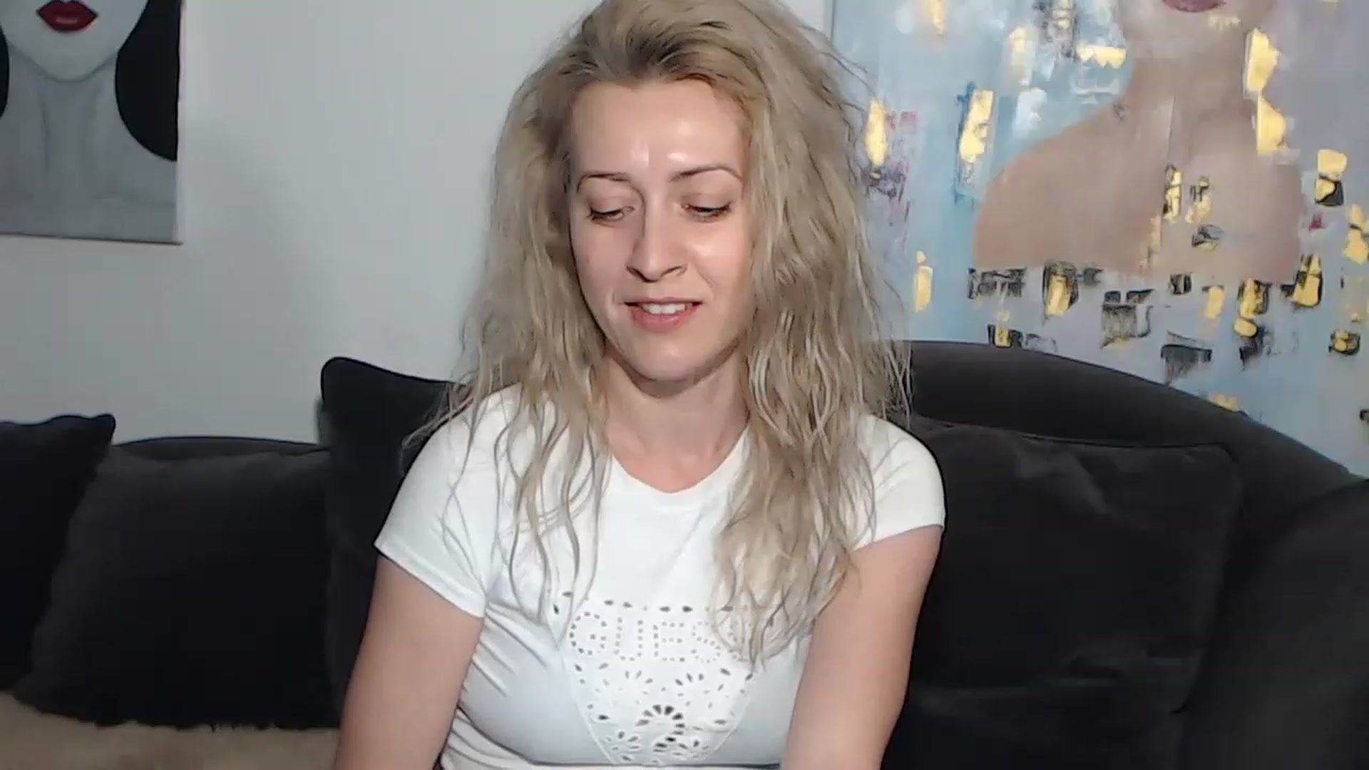 Gallery image thumbnail from RrrBecca's myfreecams stream on, 03/07/2023, 17:12 image 10 of 20