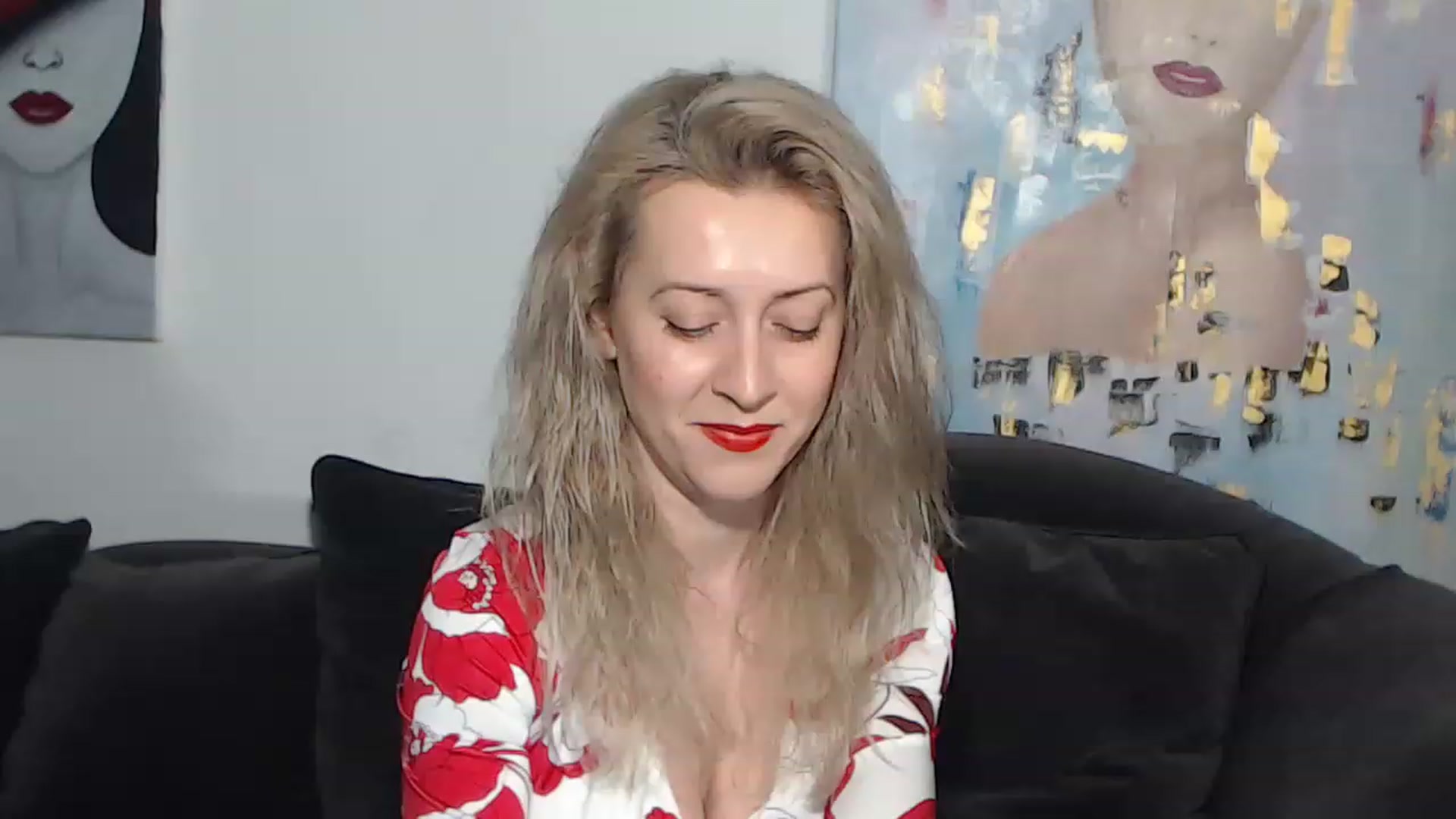 Gallery image thumbnail from RrrBecca's myfreecams stream on, 03/08/2023, 14:20 image 6 of 20