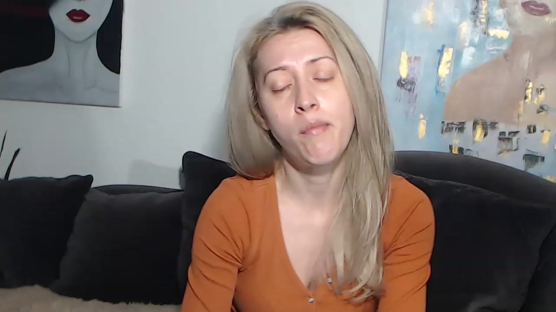 Gallery image thumbnail from RrrBecca's myfreecams stream on, 03/10/2023, 13:43 image 5 of 20