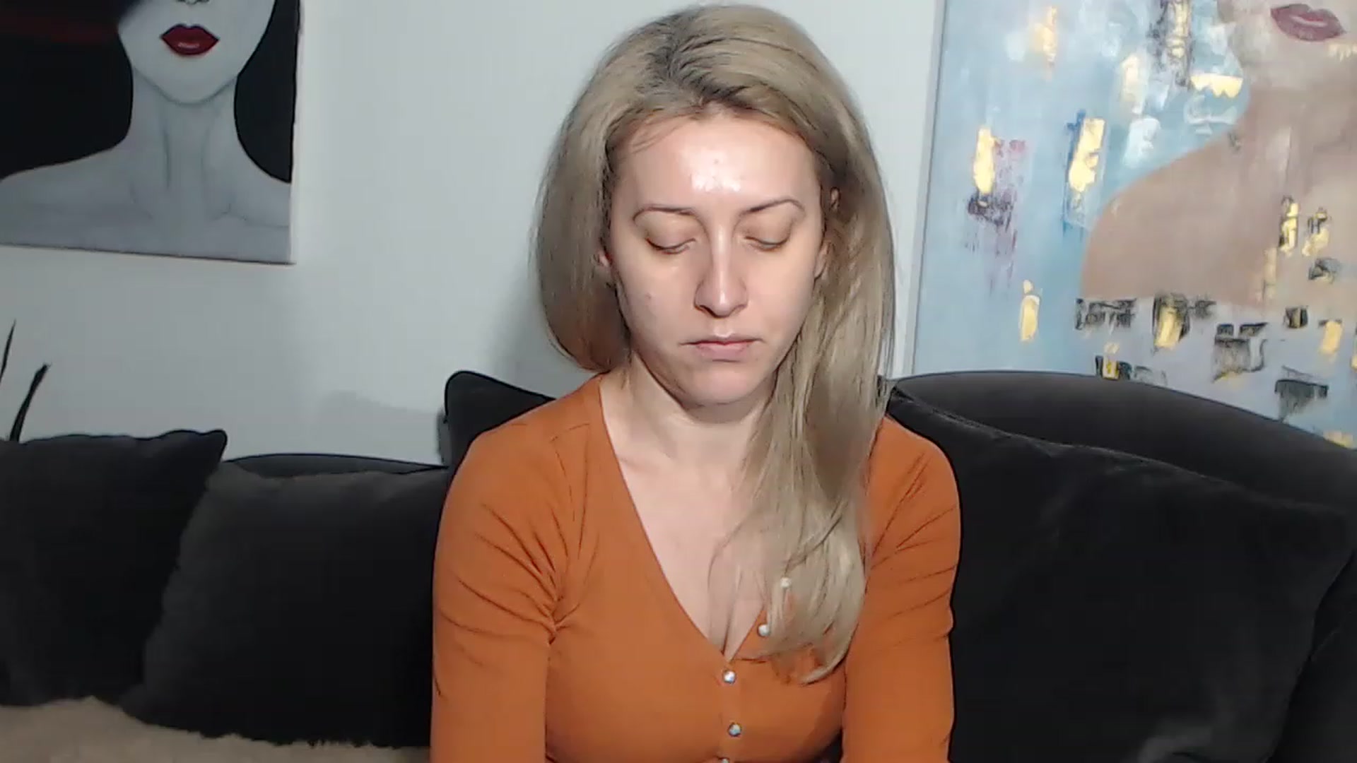 Gallery image thumbnail from RrrBecca's myfreecams stream on, 03/10/2023, 13:43 image 15 of 20