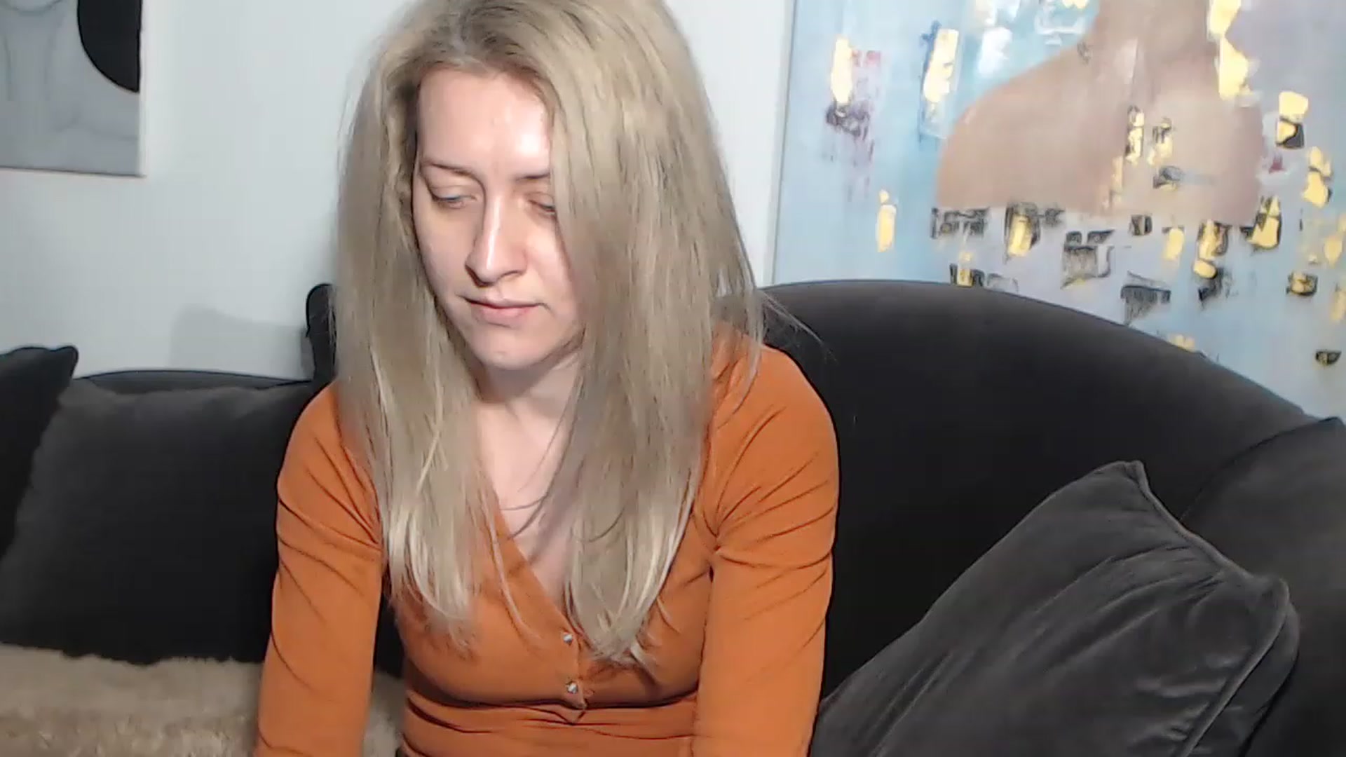 Gallery image thumbnail from RrrBecca's myfreecams stream on, 03/10/2023, 15:58 image 17 of 20