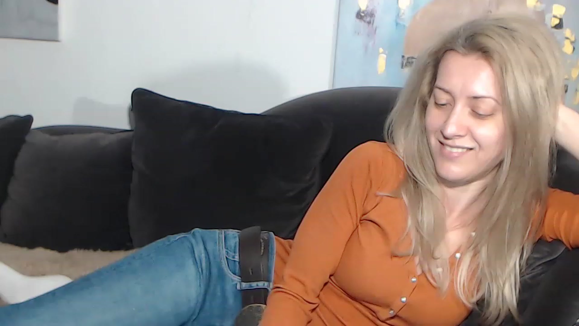 Gallery image thumbnail from RrrBecca's myfreecams stream on, 03/10/2023, 15:58 image 7 of 20