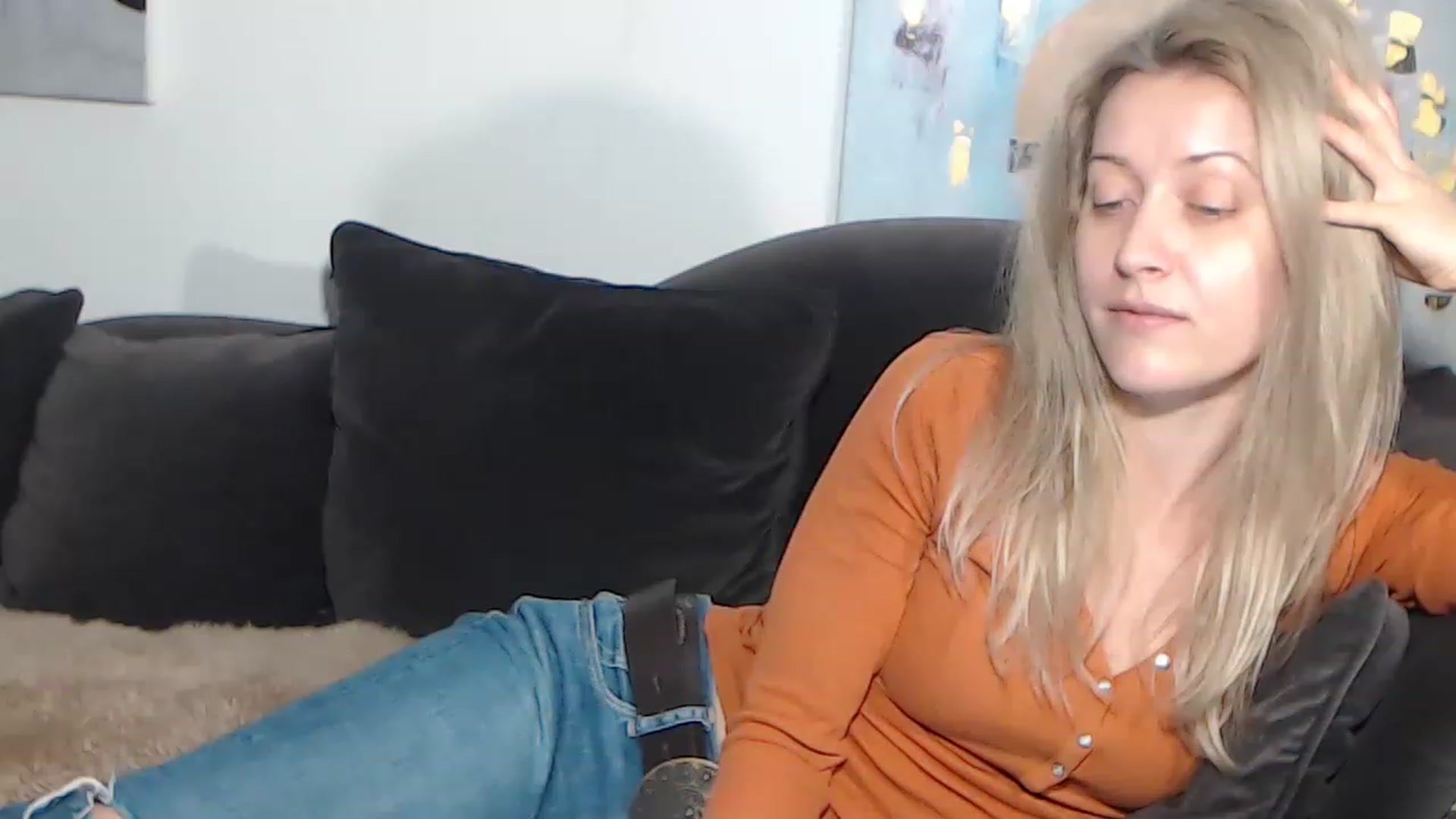 Gallery image thumbnail from RrrBecca's myfreecams stream on, 03/10/2023, 15:58 image 13 of 20