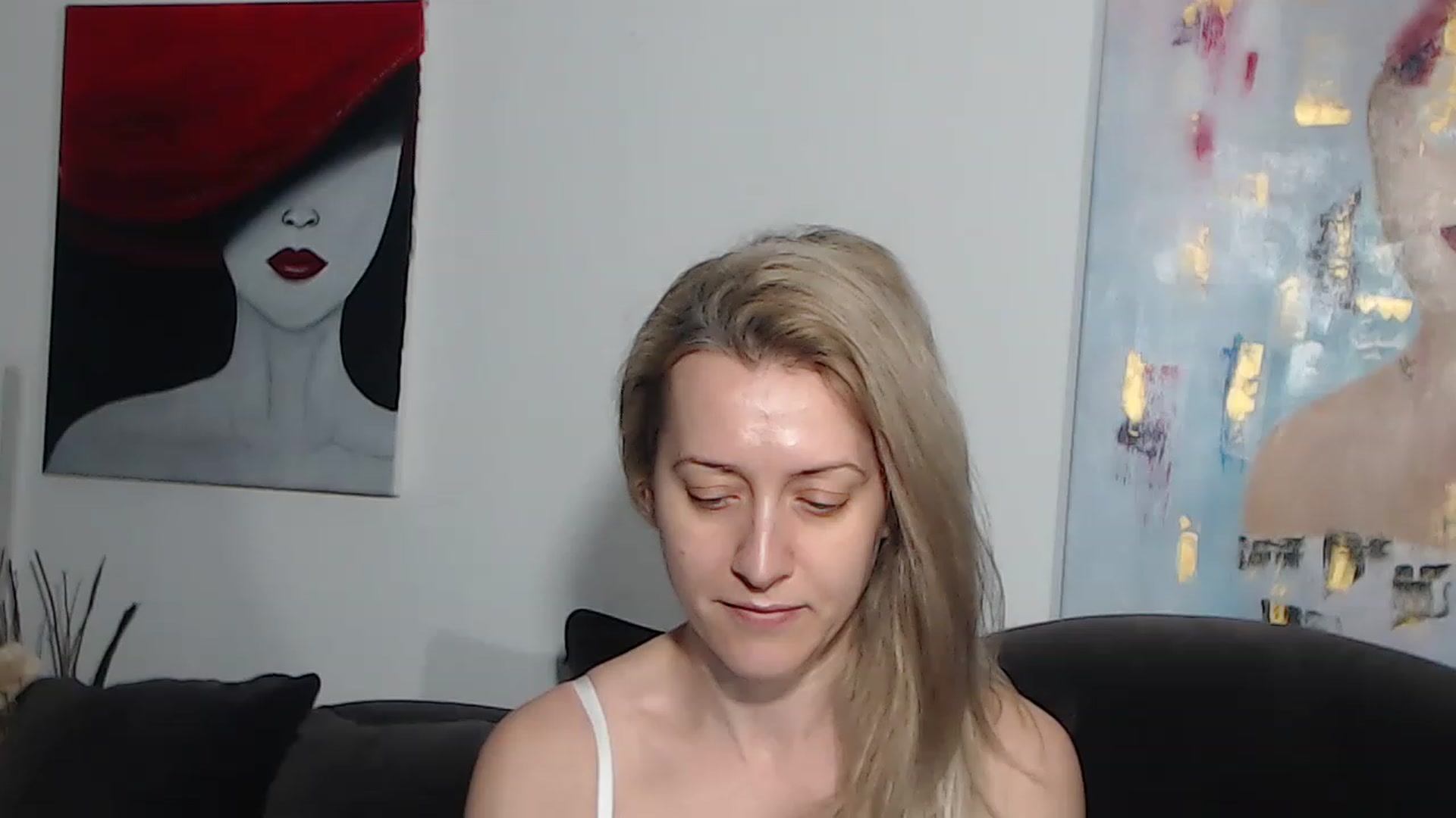 Gallery image thumbnail from RrrBecca's myfreecams stream on, 03/10/2023, 17:56 image 17 of 20