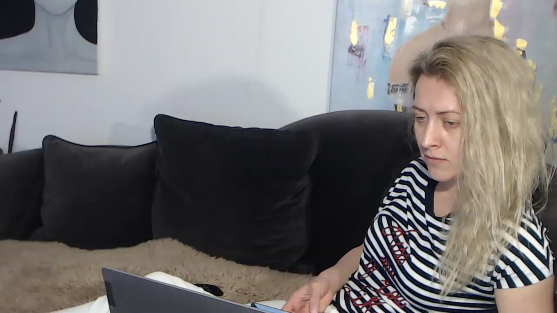 Gallery image thumbnail from RrrBecca's myfreecams stream on, 03/25/2023, 13:50 image 13 of 20