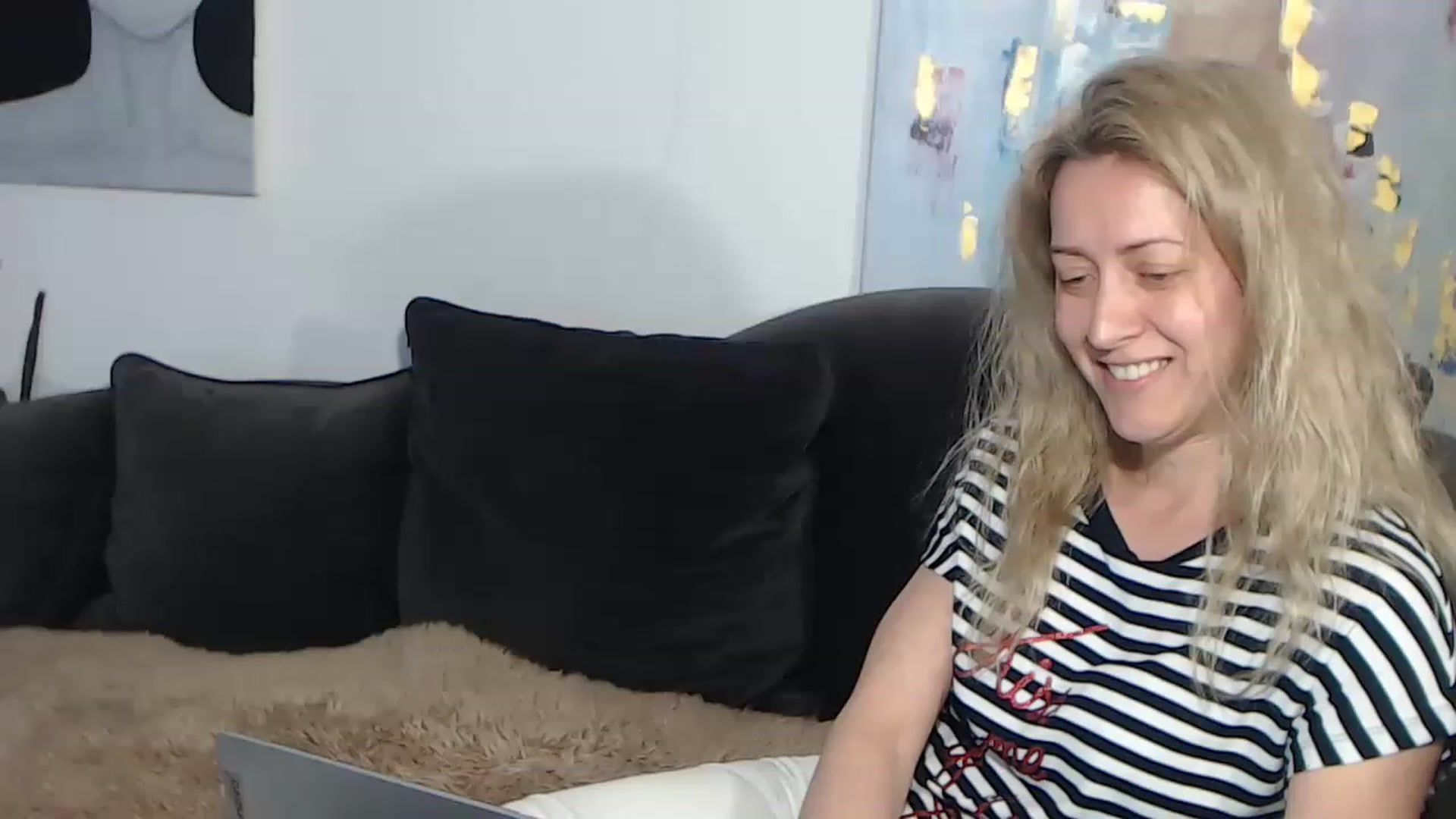 Gallery image thumbnail from RrrBecca's myfreecams stream on, 03/25/2023, 15:59 image 1 of 20