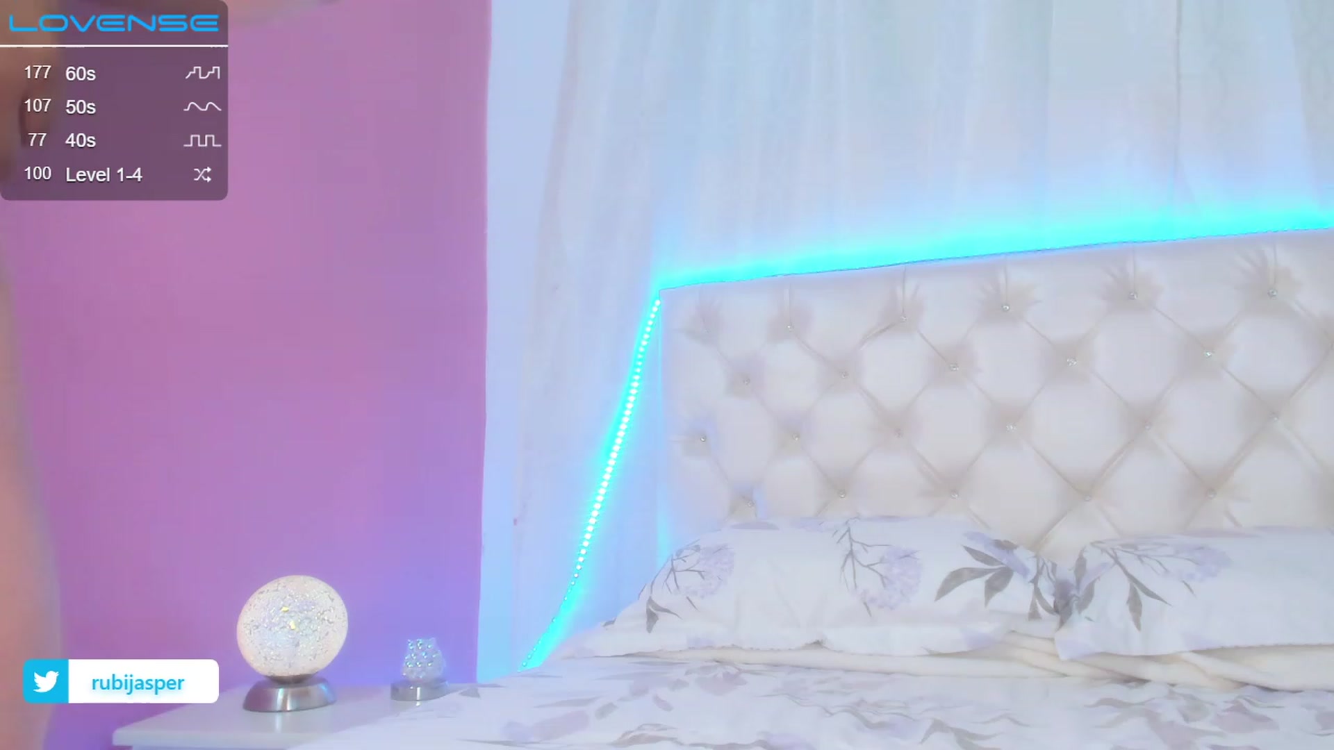 Gallery image thumbnail from RubiJasper's myfreecams stream on, 11/17/2022, 20:31 image 13 of 20