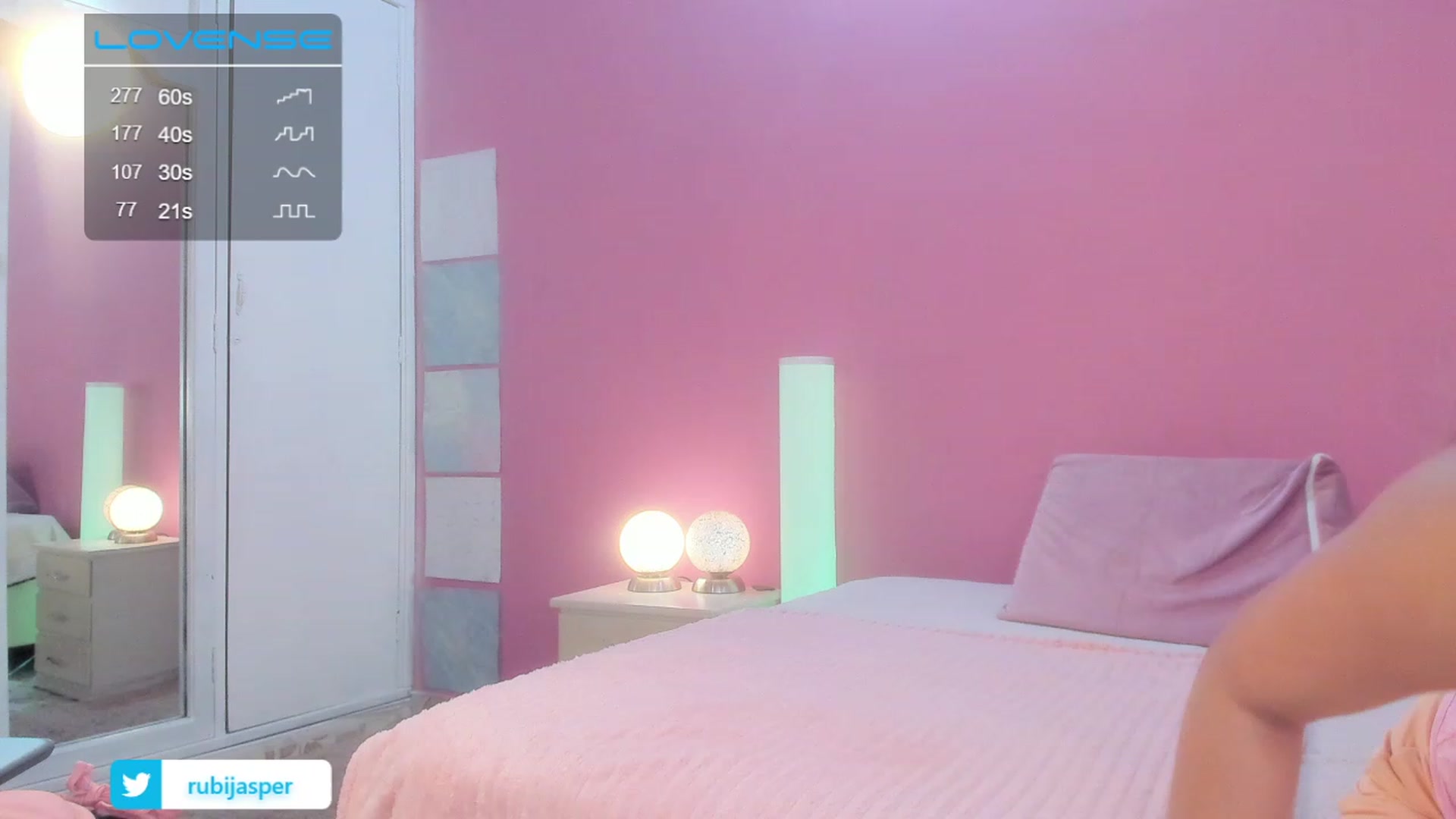 Gallery image thumbnail from RubiJasper's myfreecams stream on, 03/23/2023, 19:04 image 4 of 20
