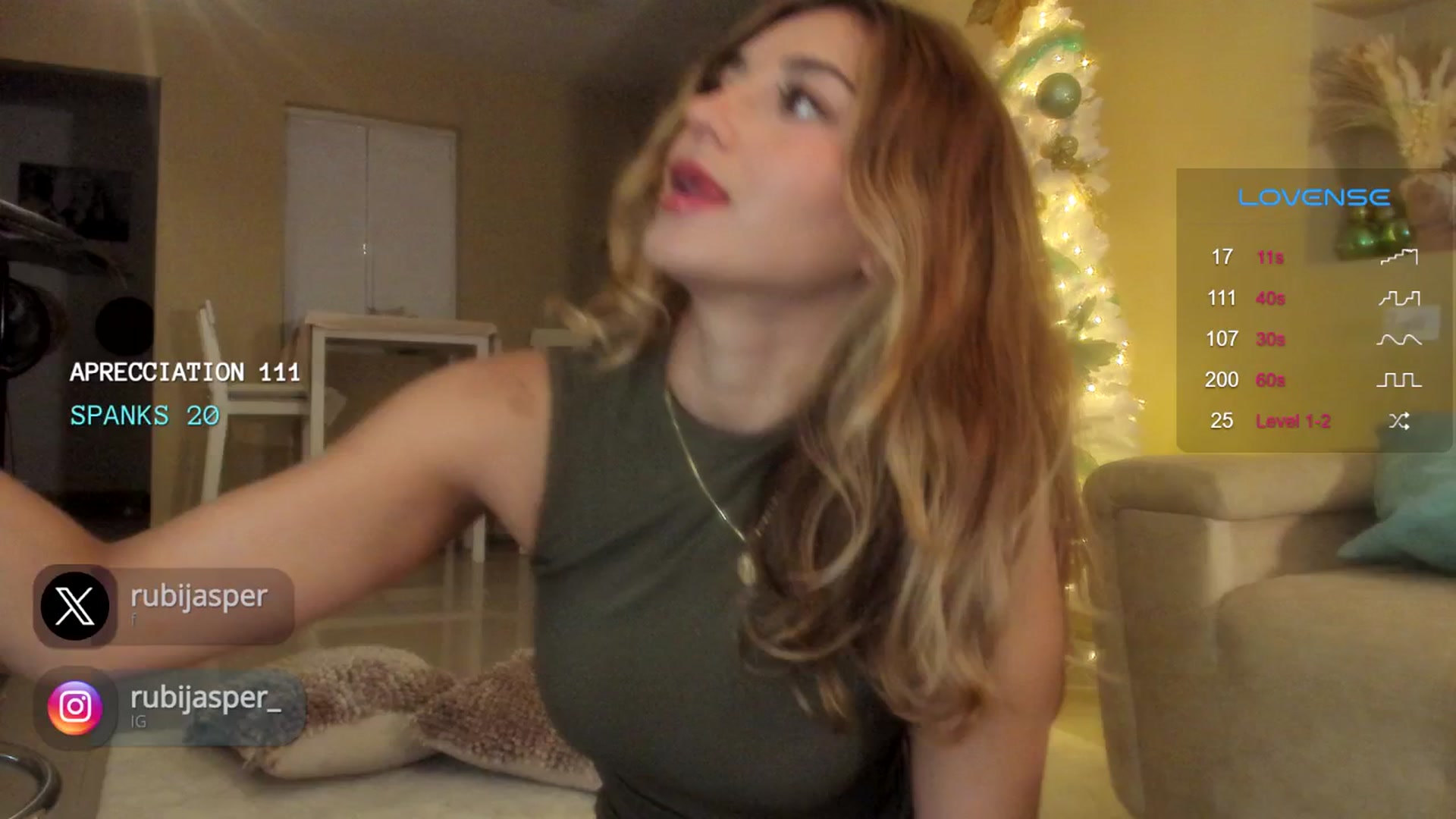 Gallery image thumbnail from RubiJasper's myfreecams stream on, 12/25/2024, 01:08 image 6 of 20