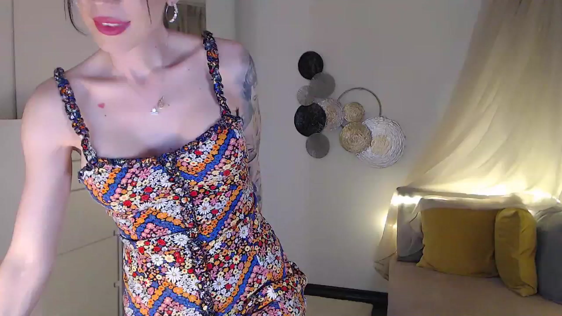 Gallery image thumbnail from RubinRosey's myfreecams stream on, 06/10/2025, 18:47 image 18 of 20