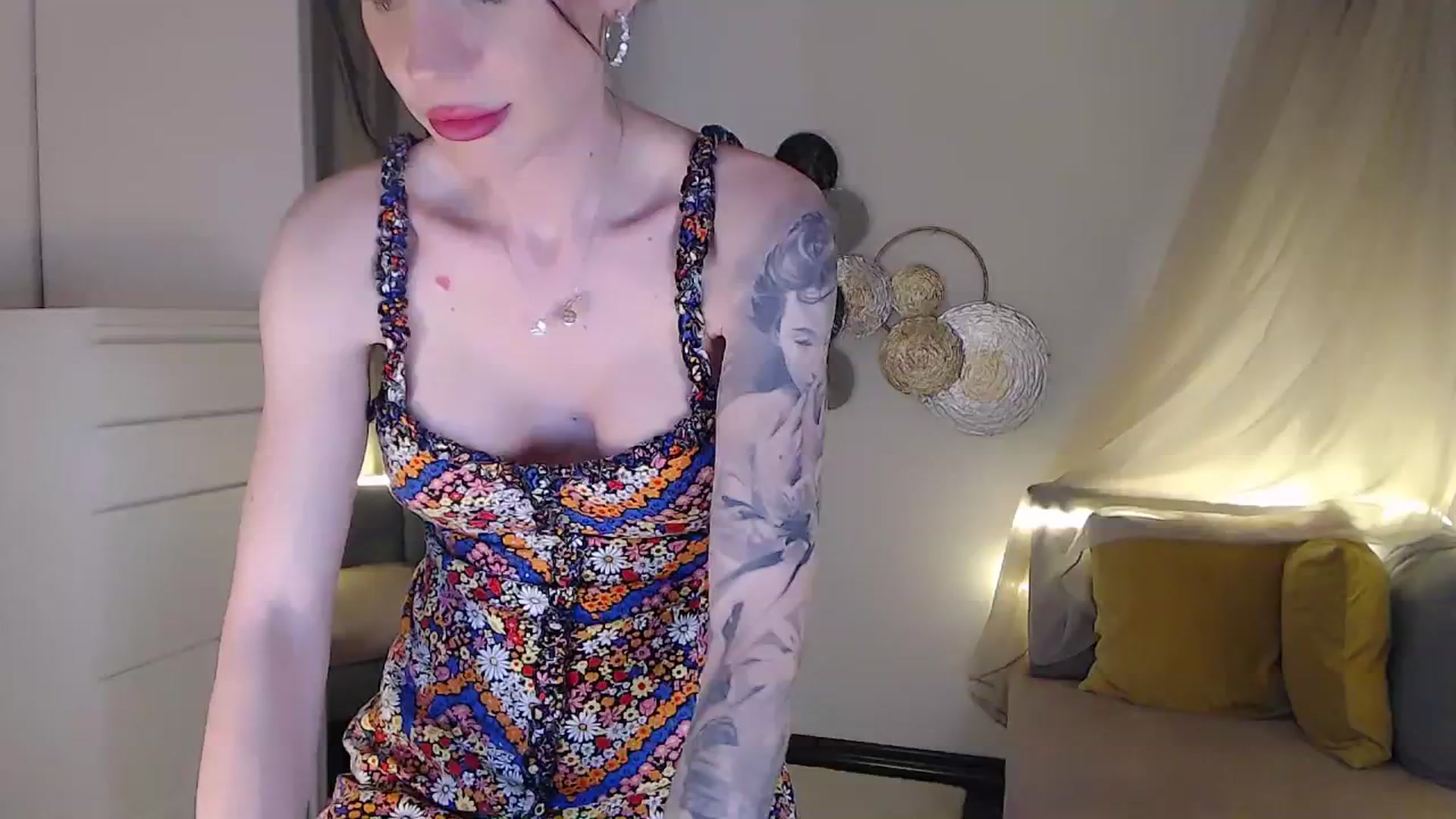 Gallery image thumbnail from RubinRosey's myfreecams stream on, 06/10/2025, 18:47 image 16 of 20
