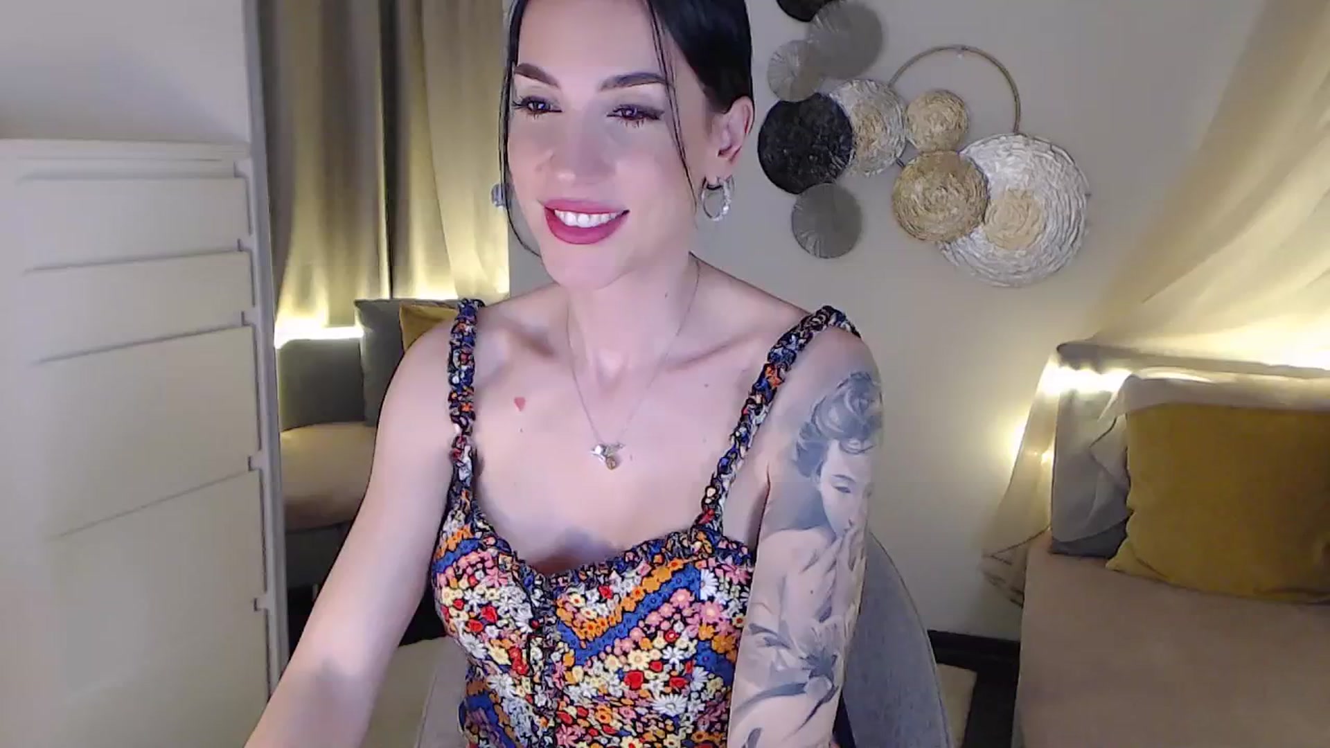 Gallery image thumbnail from RubinRosey's myfreecams stream on, 06/10/2025, 20:35 image 6 of 20