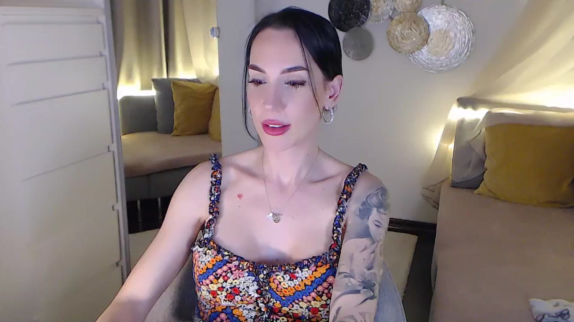 Gallery image thumbnail from RubinRosey's myfreecams stream on, 06/10/2025, 20:35 image 4 of 20