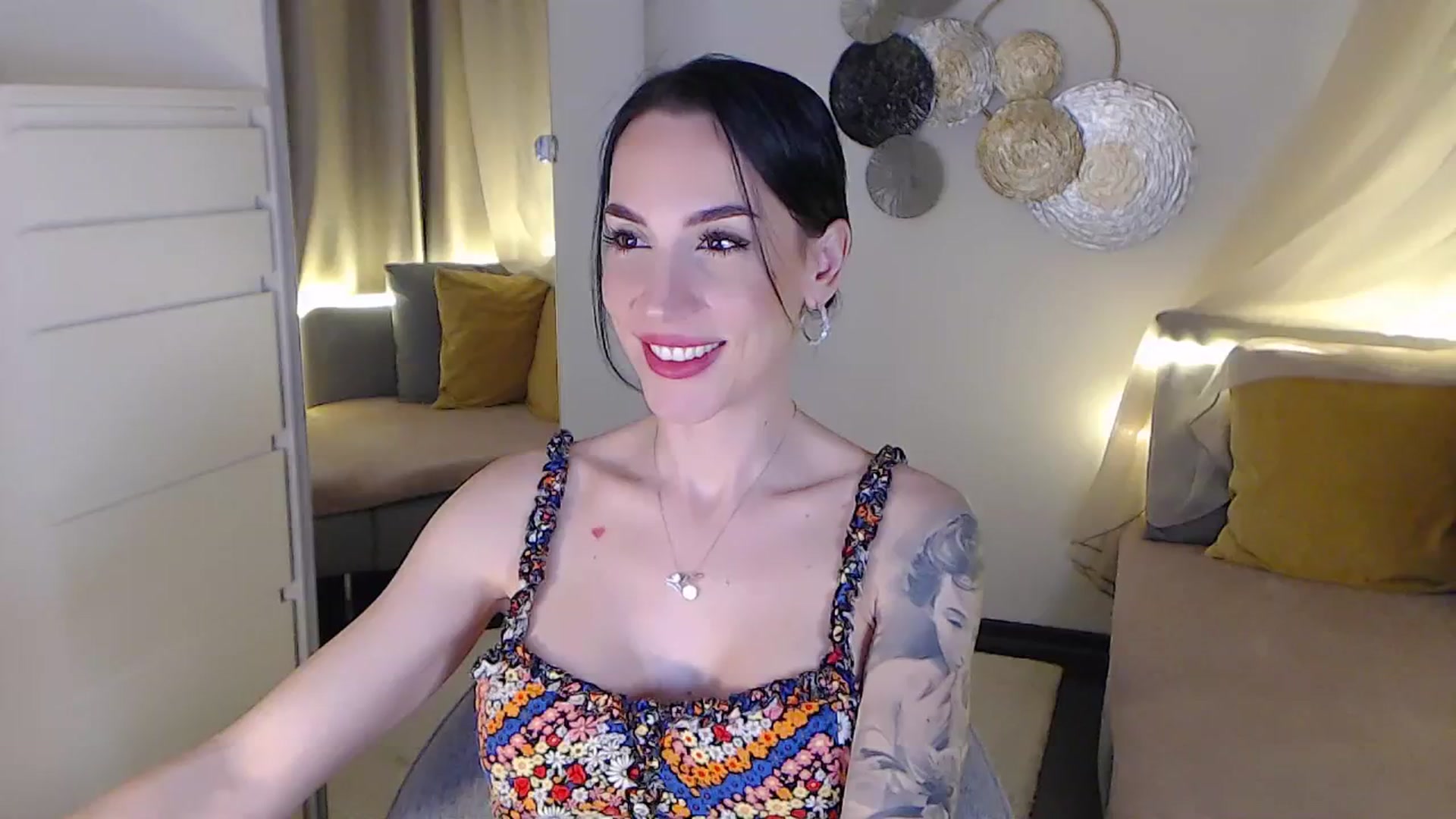 Gallery image thumbnail from RubinRosey's myfreecams stream on, 06/10/2025, 20:35 image 2 of 20