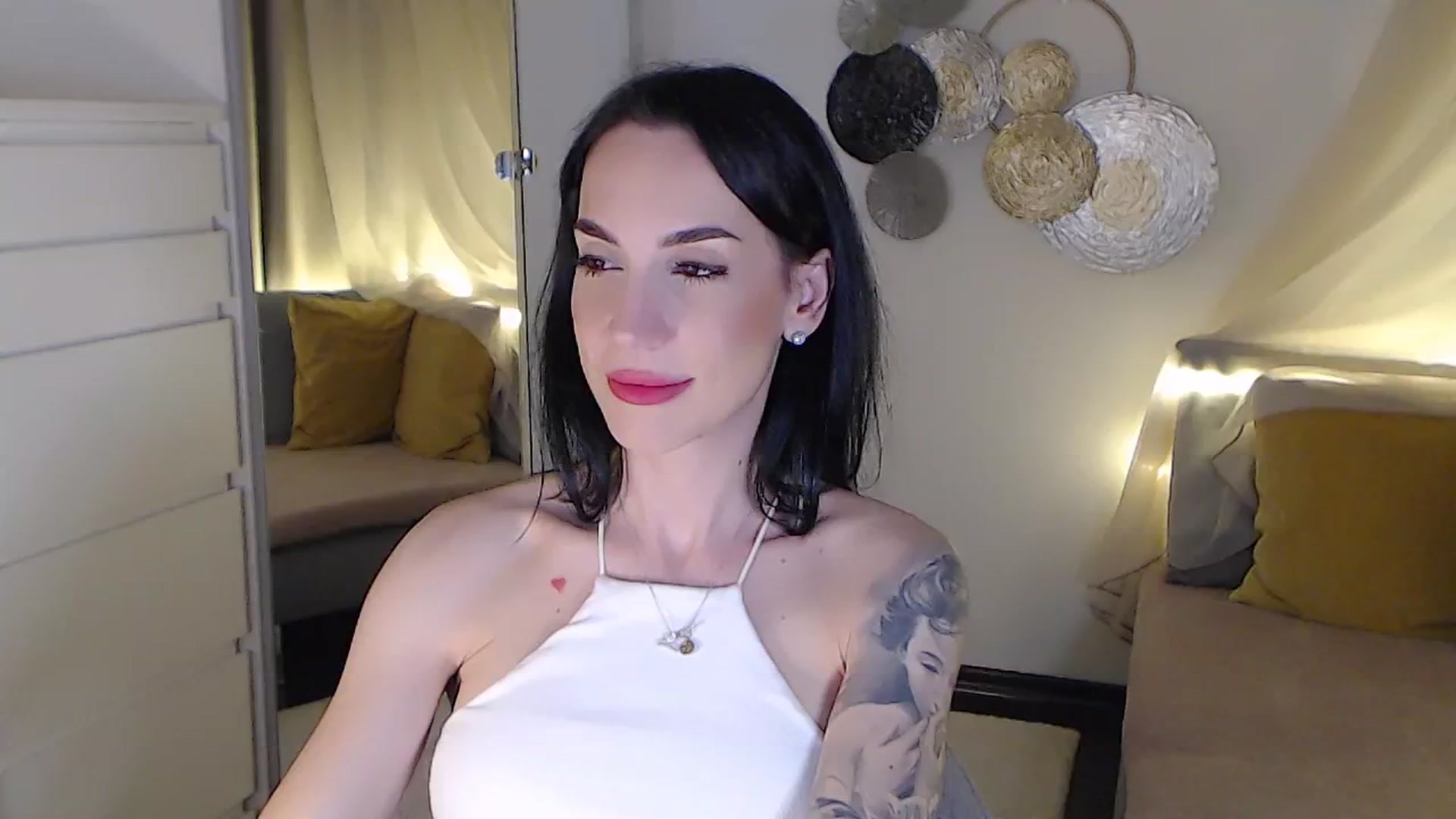 Gallery image thumbnail from RubinRosey's myfreecams stream on, 06/11/2025, 18:55 image 13 of 20