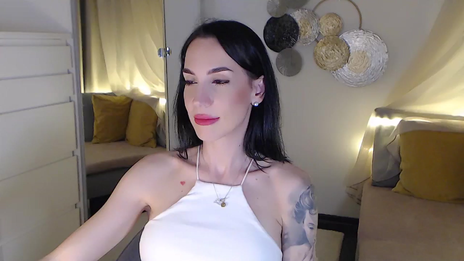 Gallery image thumbnail from RubinRosey's myfreecams stream on, 06/11/2025, 18:55 image 11 of 20