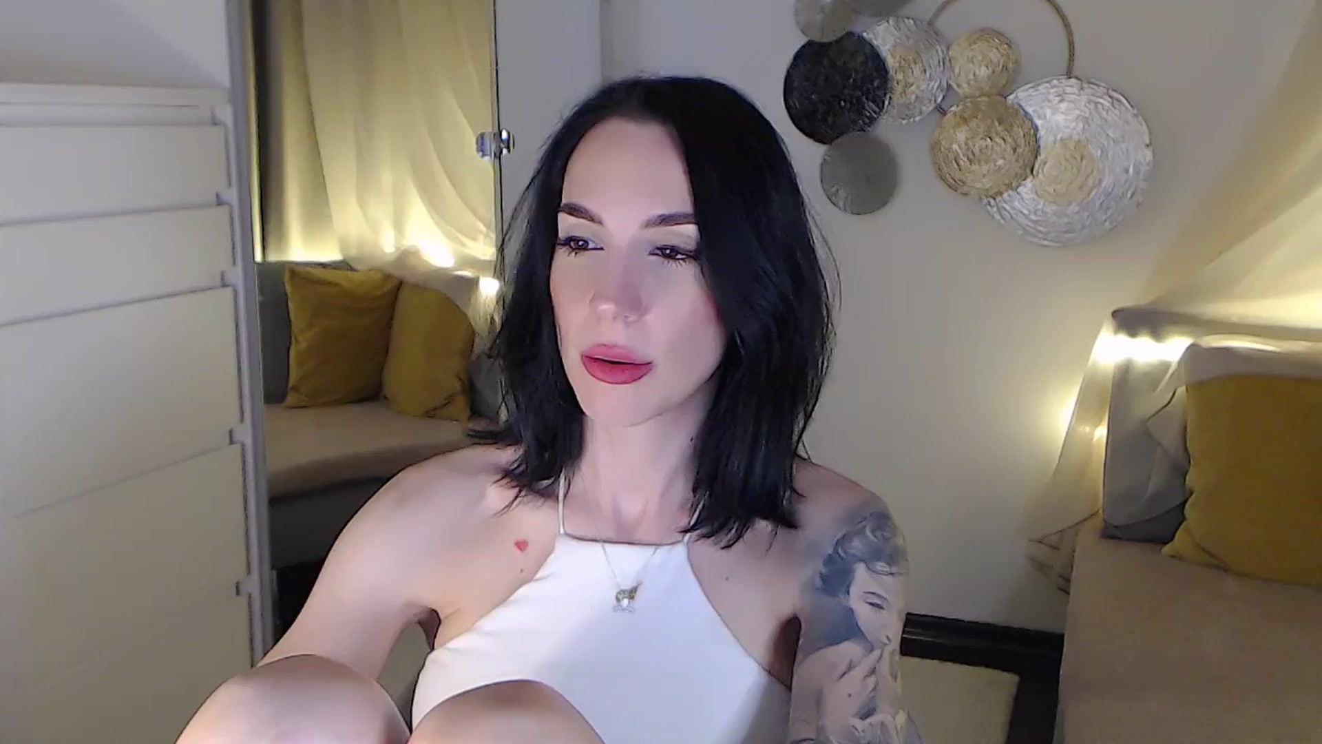 Gallery image thumbnail from RubinRosey's myfreecams stream on, 06/11/2025, 21:54 image 10 of 20