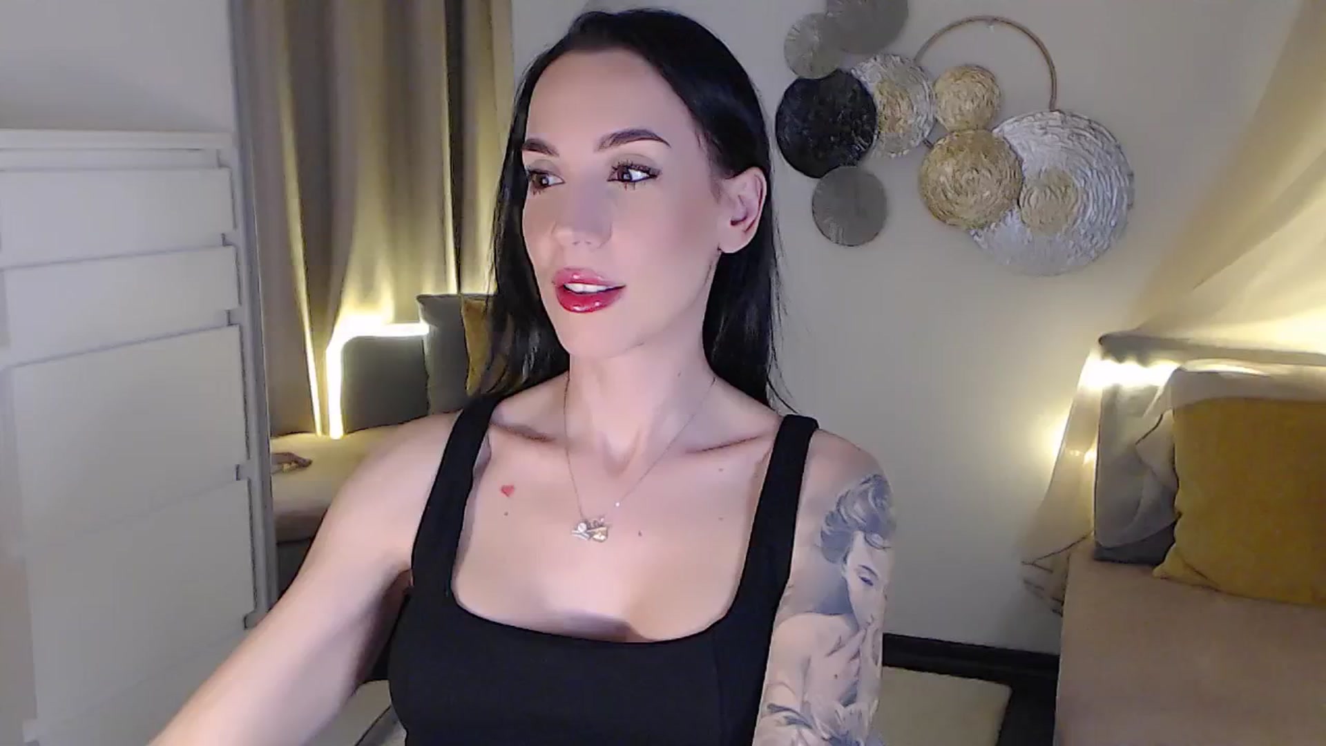 Gallery image thumbnail from RubinRosey's myfreecams stream on, 06/14/2025, 18:53 image 8 of 20