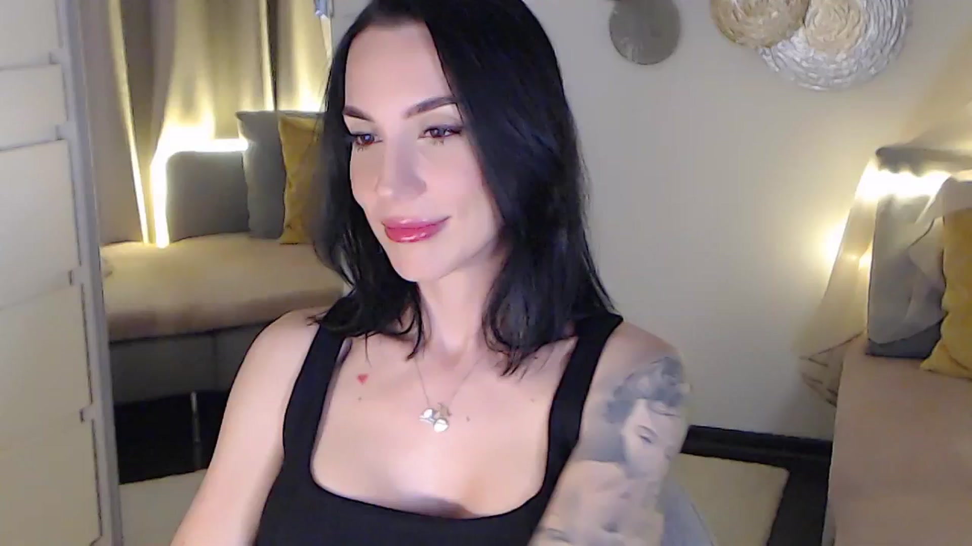 Gallery image thumbnail from RubinRosey's myfreecams stream on, 06/14/2025, 20:06 image 17 of 20
