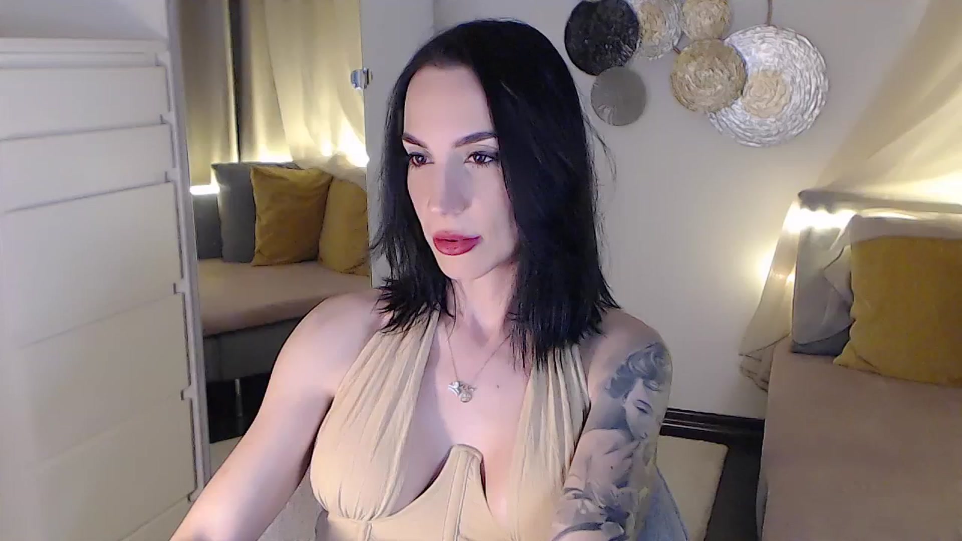 Gallery image thumbnail from RubinRosey's myfreecams stream on, 06/15/2025, 19:00 image 19 of 20