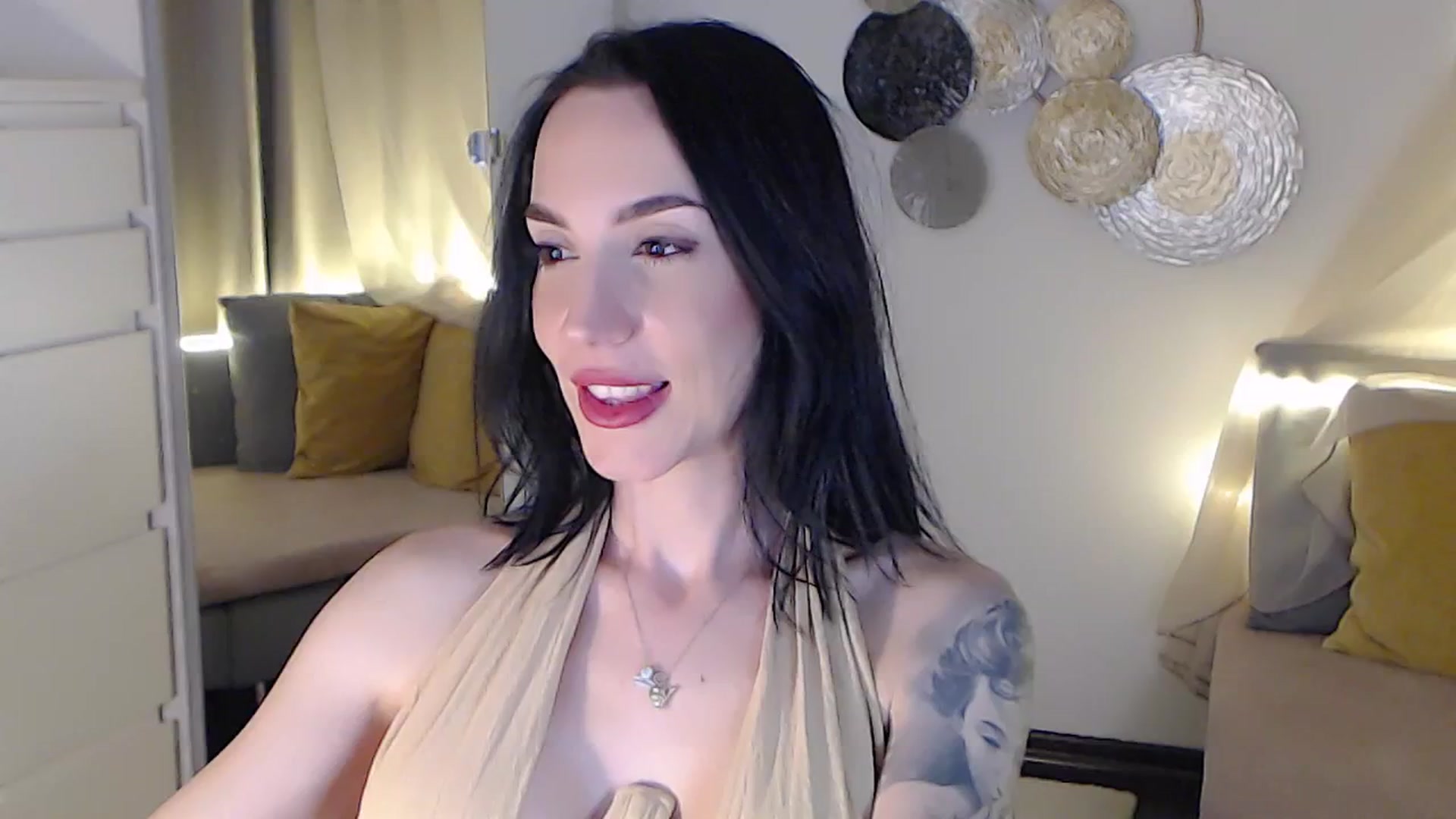 Gallery image thumbnail from RubinRosey's myfreecams stream on, 06/15/2025, 20:52 image 18 of 20