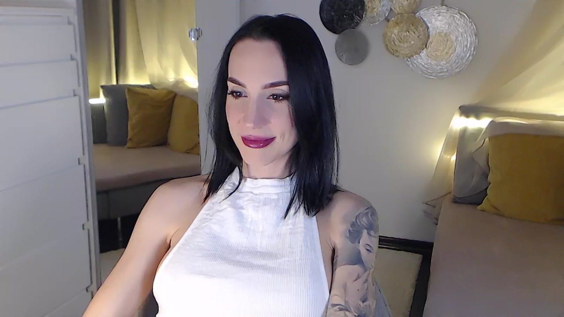 Gallery image thumbnail from RubinRosey's myfreecams stream on, 06/17/2025, 18:57 image 4 of 20