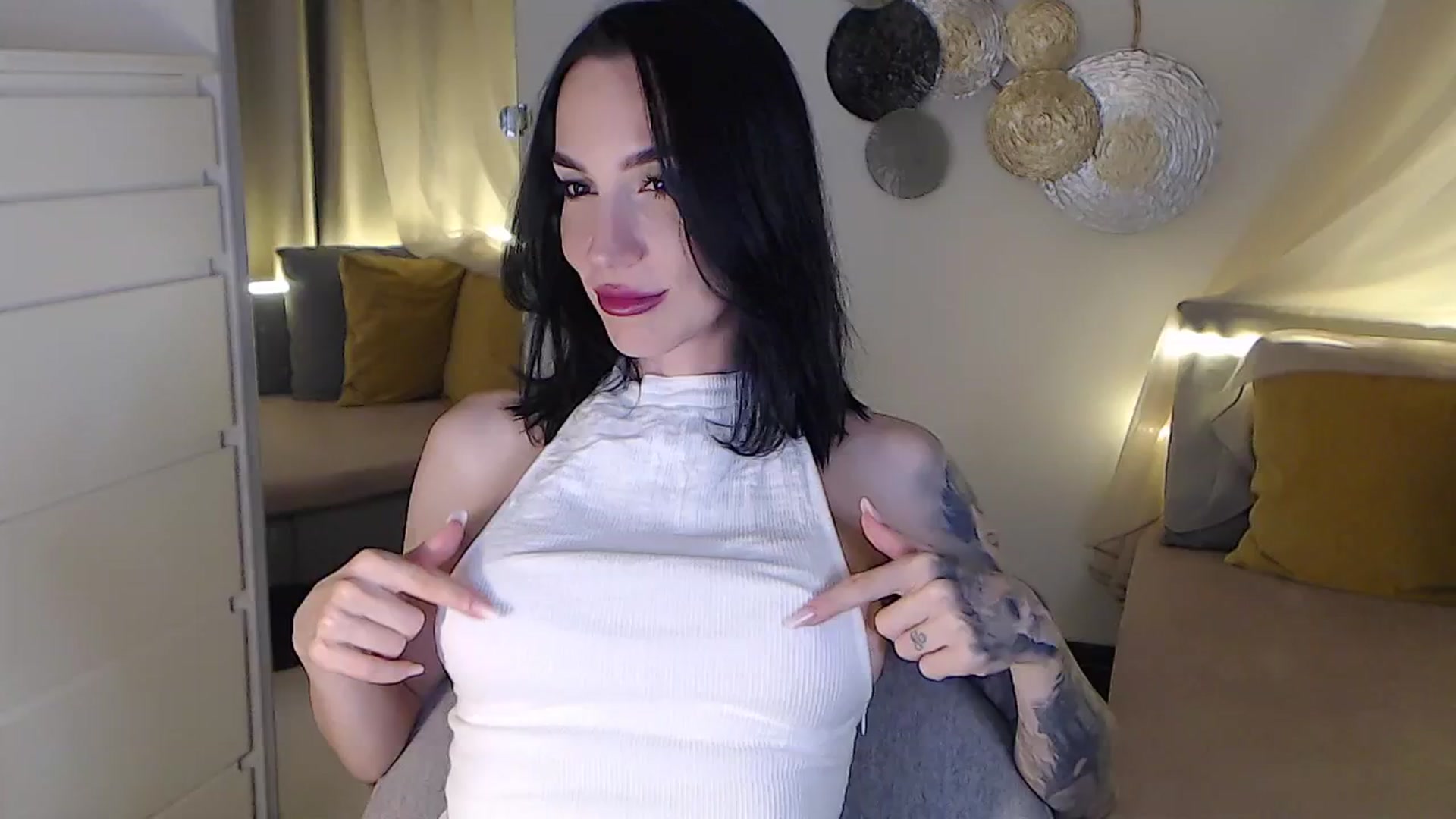 Gallery image thumbnail from RubinRosey's myfreecams stream on, 06/17/2025, 20:56 image 12 of 20