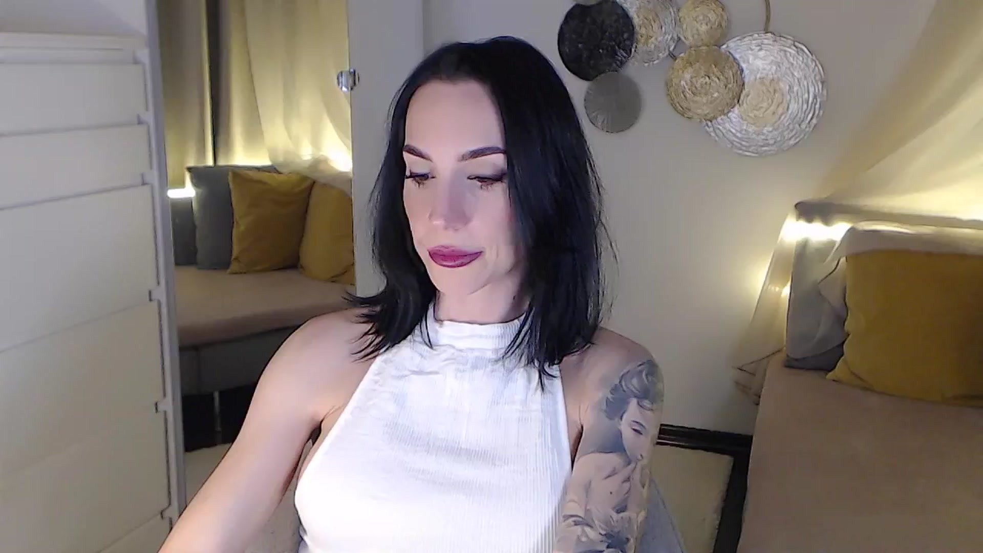Gallery image thumbnail from RubinRosey's myfreecams stream on, 06/17/2025, 20:56 image 5 of 20
