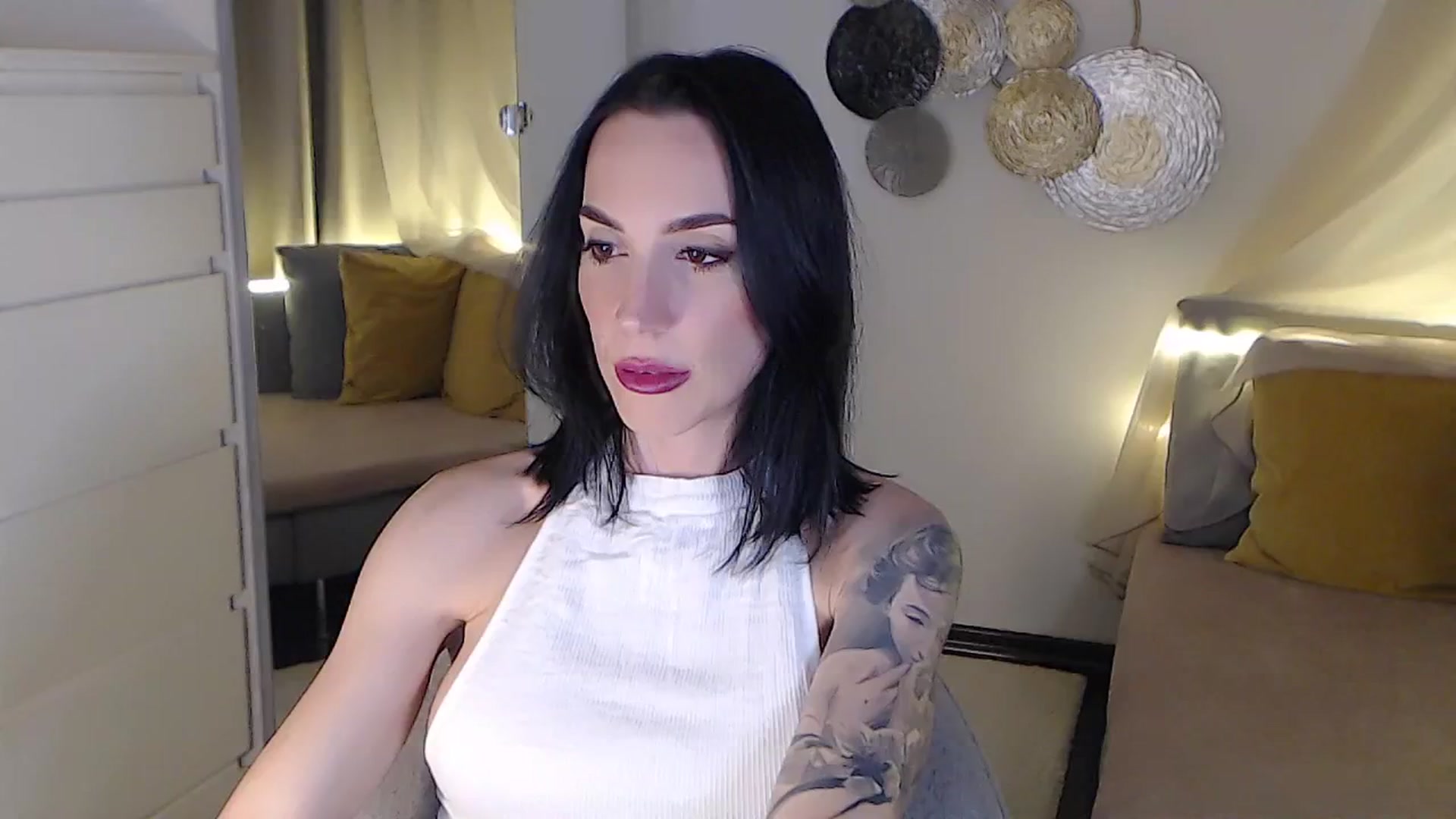 Gallery image thumbnail from RubinRosey's myfreecams stream on, 06/17/2025, 20:56 image 3 of 20
