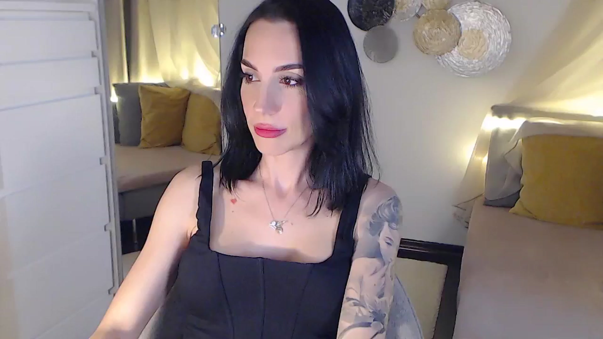 Gallery image thumbnail from RubinRosey's myfreecams stream on, 06/18/2025, 18:02 image 3 of 20