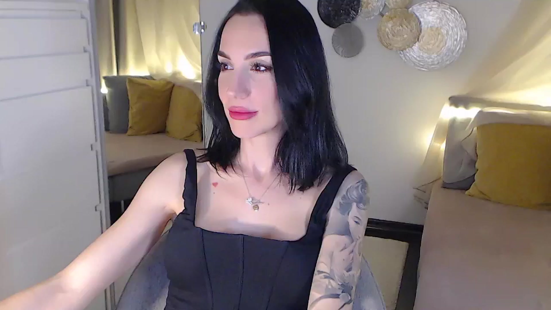Gallery image thumbnail from RubinRosey's myfreecams stream on, 06/18/2025, 18:02 image 19 of 20