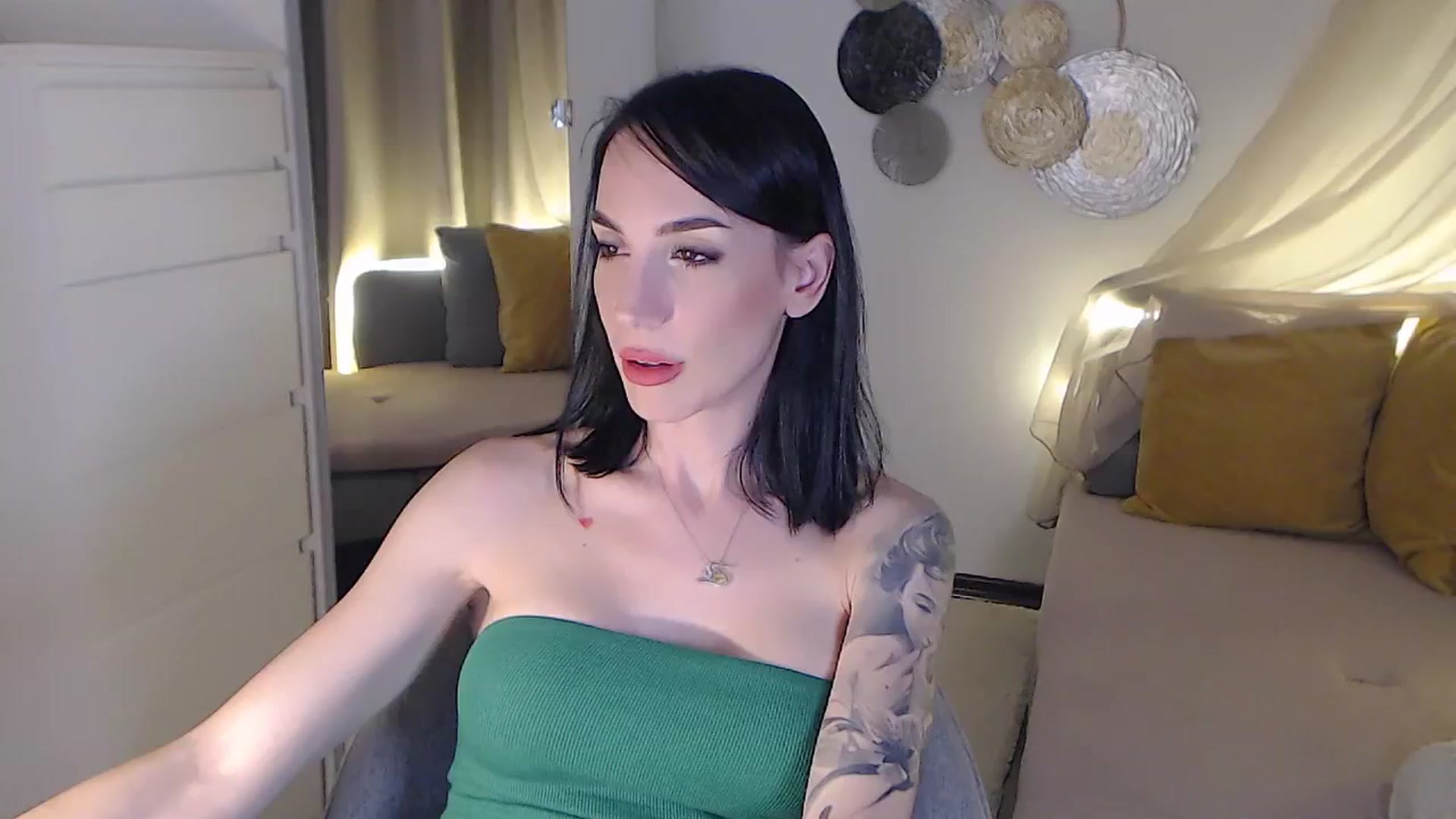 Gallery image thumbnail from RubinRosey's myfreecams stream on, 06/22/2025, 19:11 image 14 of 20