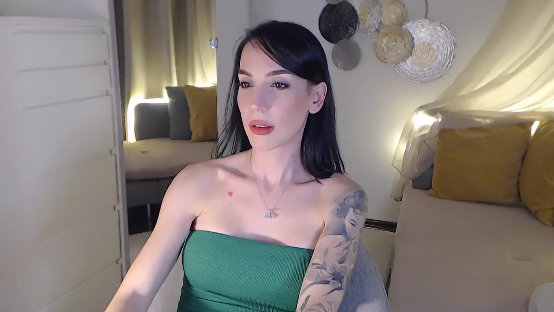 Gallery image thumbnail from RubinRosey's myfreecams stream on, 06/22/2025, 19:11 image 19 of 20