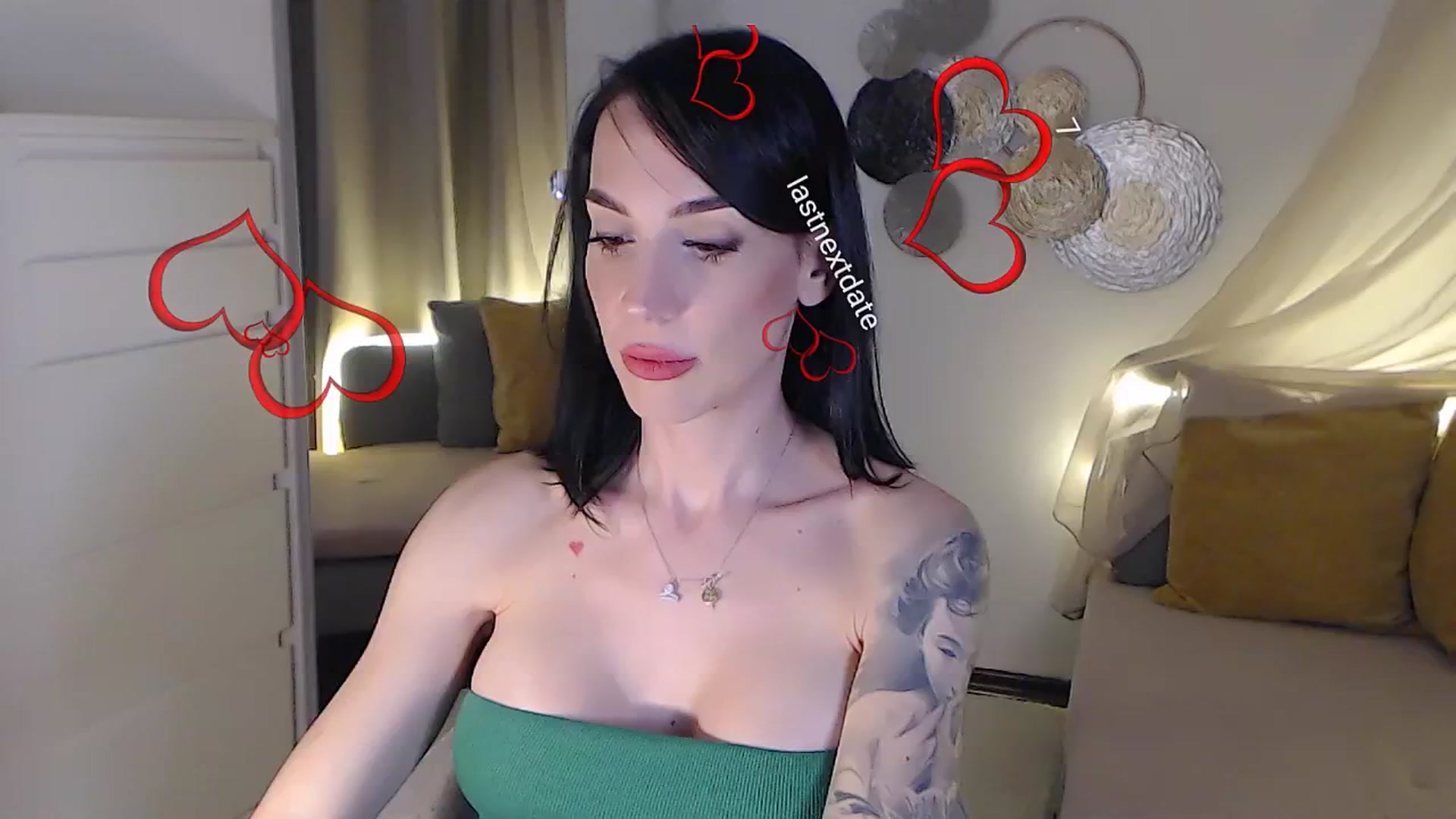 Gallery image thumbnail from RubinRosey's myfreecams stream on, 06/22/2025, 21:25 image 1 of 20