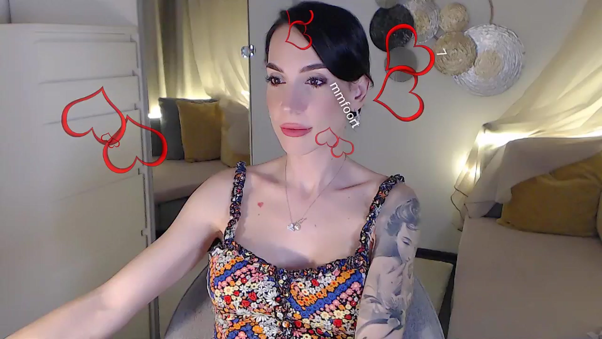 Gallery image thumbnail from RubinRosey's myfreecams stream on, 06/27/2025, 19:00 image 13 of 20