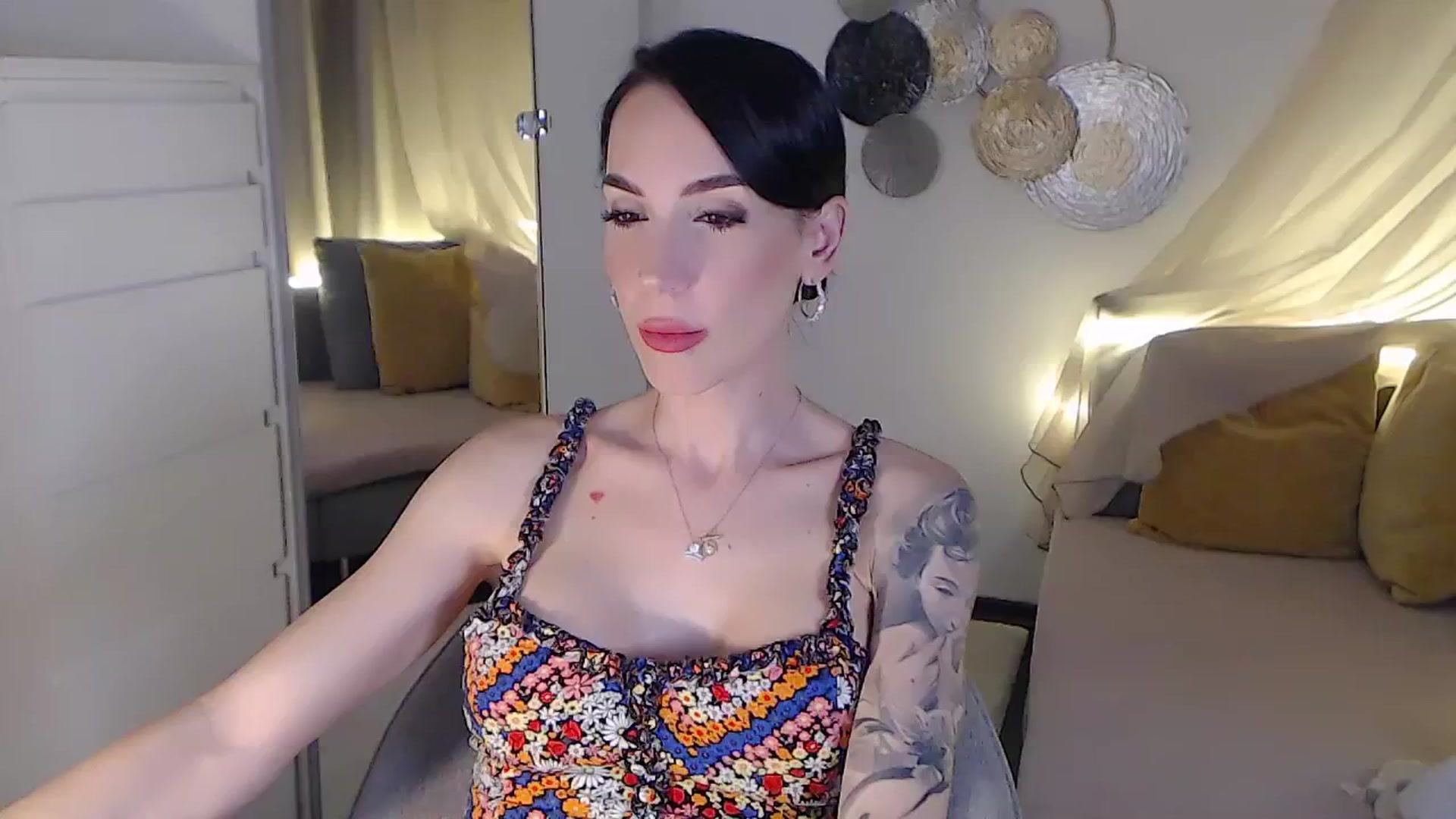 Gallery image thumbnail from RubinRosey's myfreecams stream on, 06/27/2025, 19:00 image 4 of 20