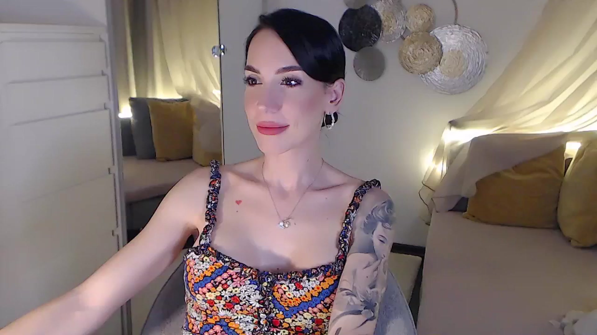 Gallery image thumbnail from RubinRosey's myfreecams stream on, 06/27/2025, 19:00 image 7 of 20