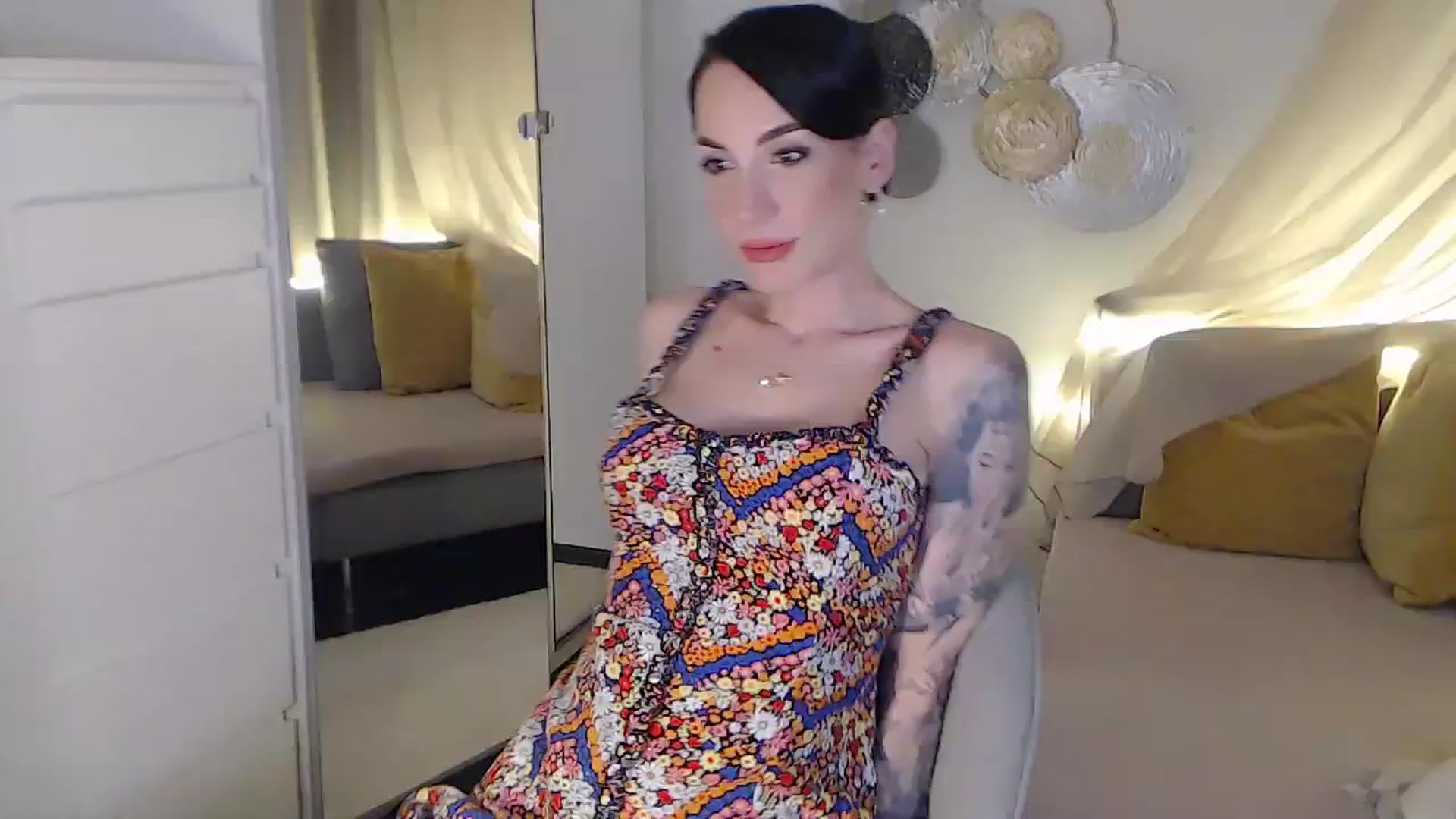 Gallery image thumbnail from RubinRosey's myfreecams stream on, 06/27/2025, 19:00 image 9 of 20