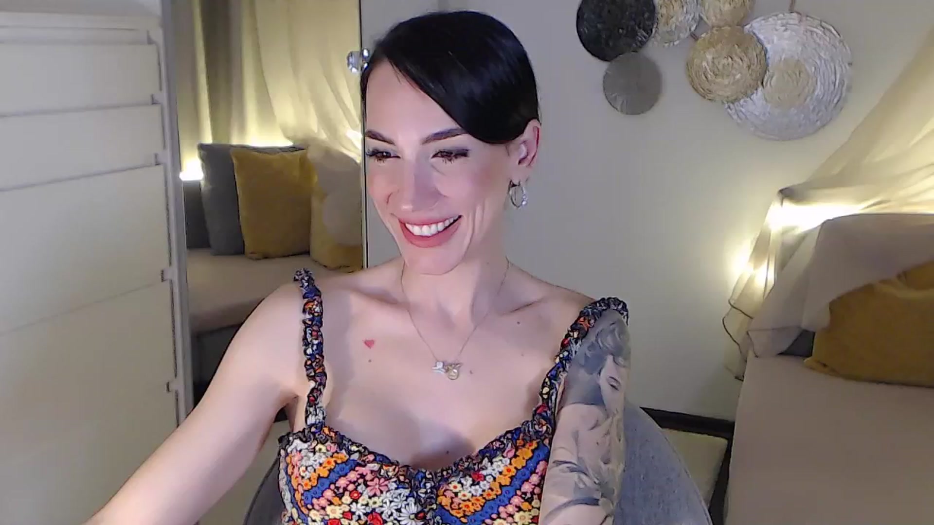 Gallery image thumbnail from RubinRosey's myfreecams stream on, 06/27/2025, 21:20 image 15 of 20