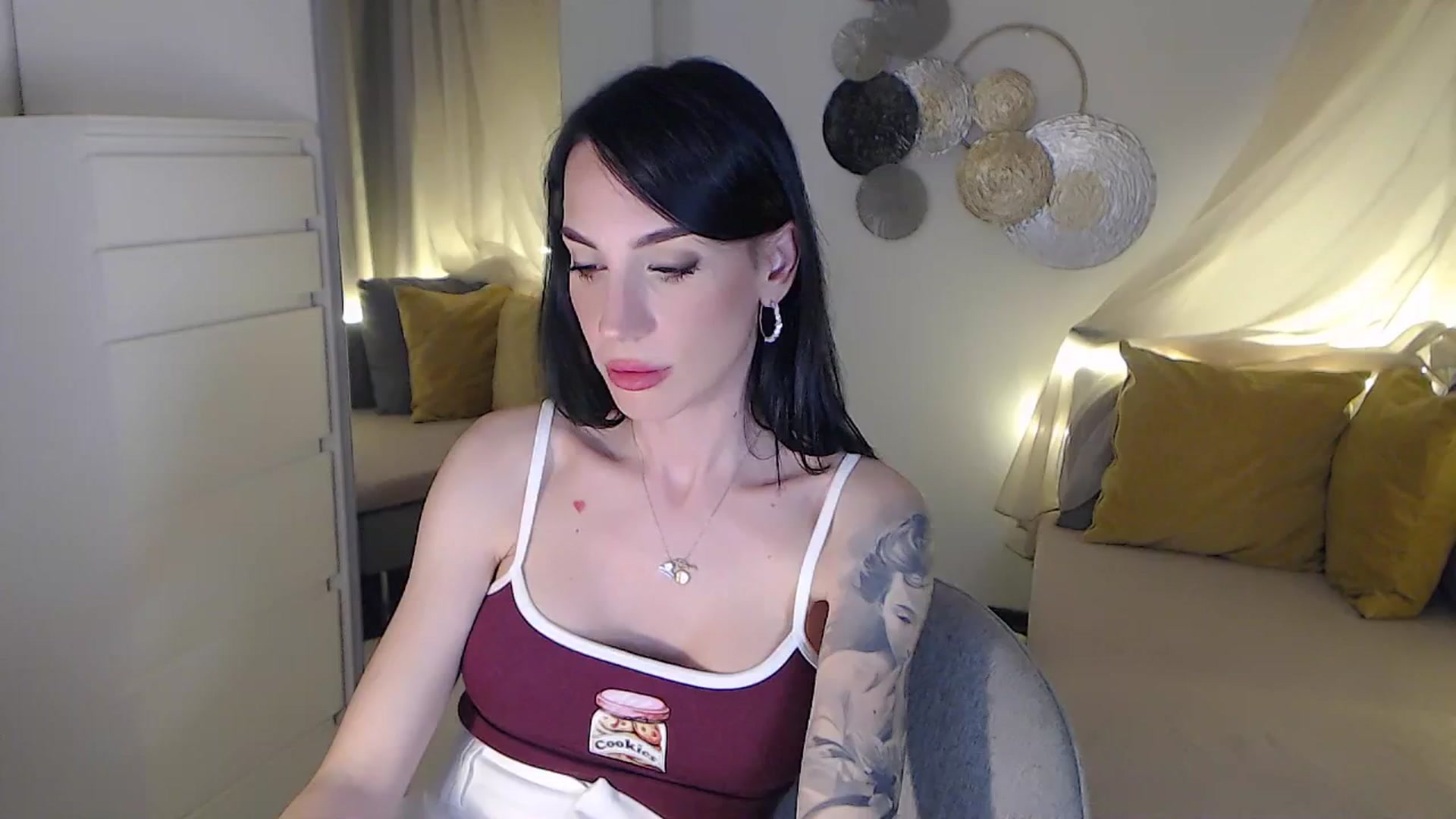 Gallery image thumbnail from RubinRosey's myfreecams stream on, 07/02/2025, 21:41 image 4 of 20